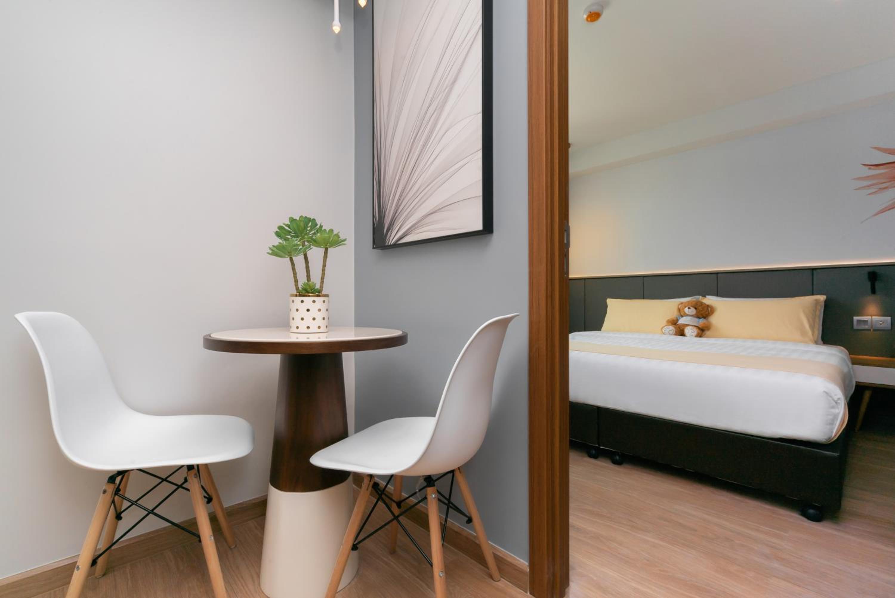 One Bedroom Deluxe Mountain View