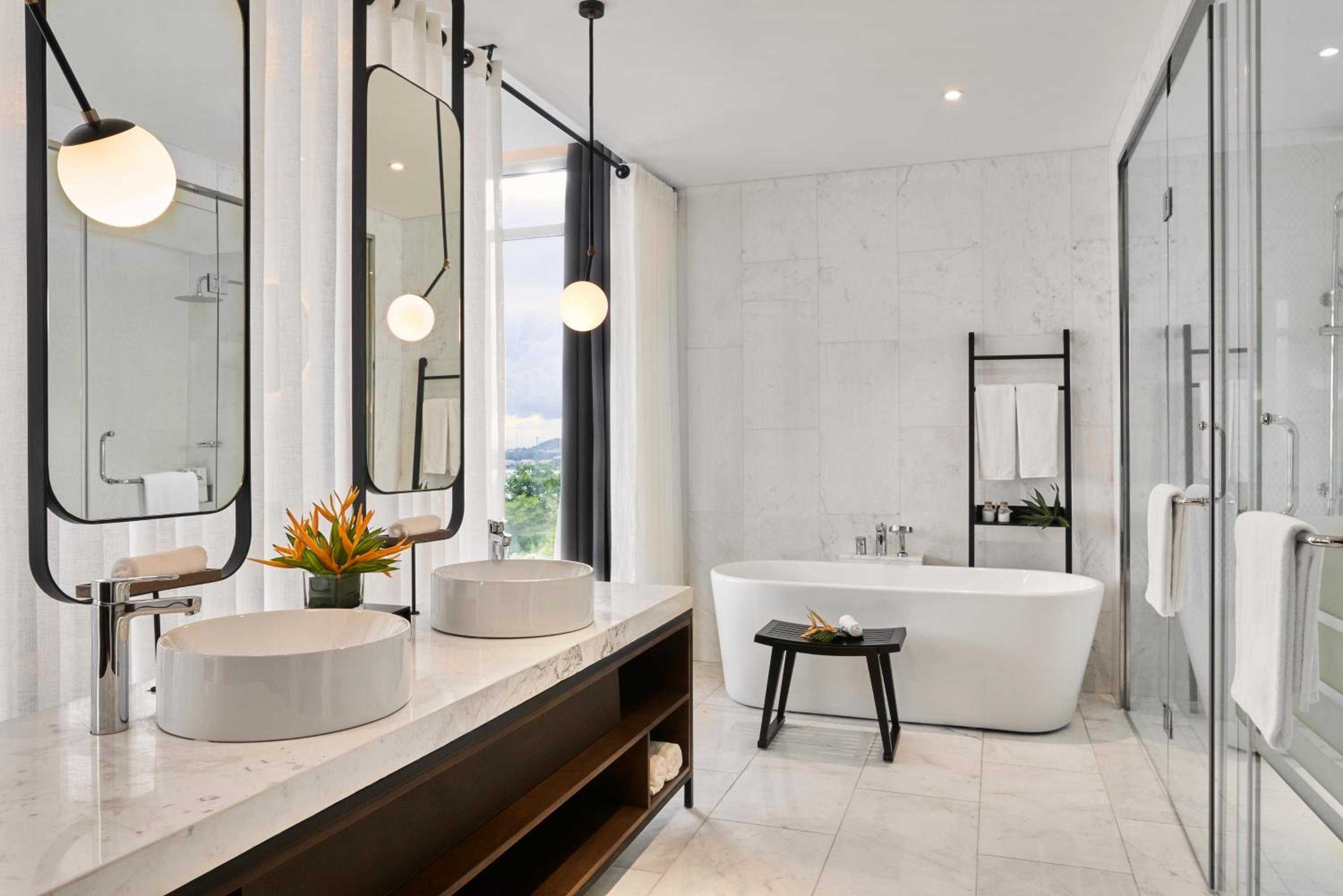 Four-Bedroom On the Rock Pool Villa
