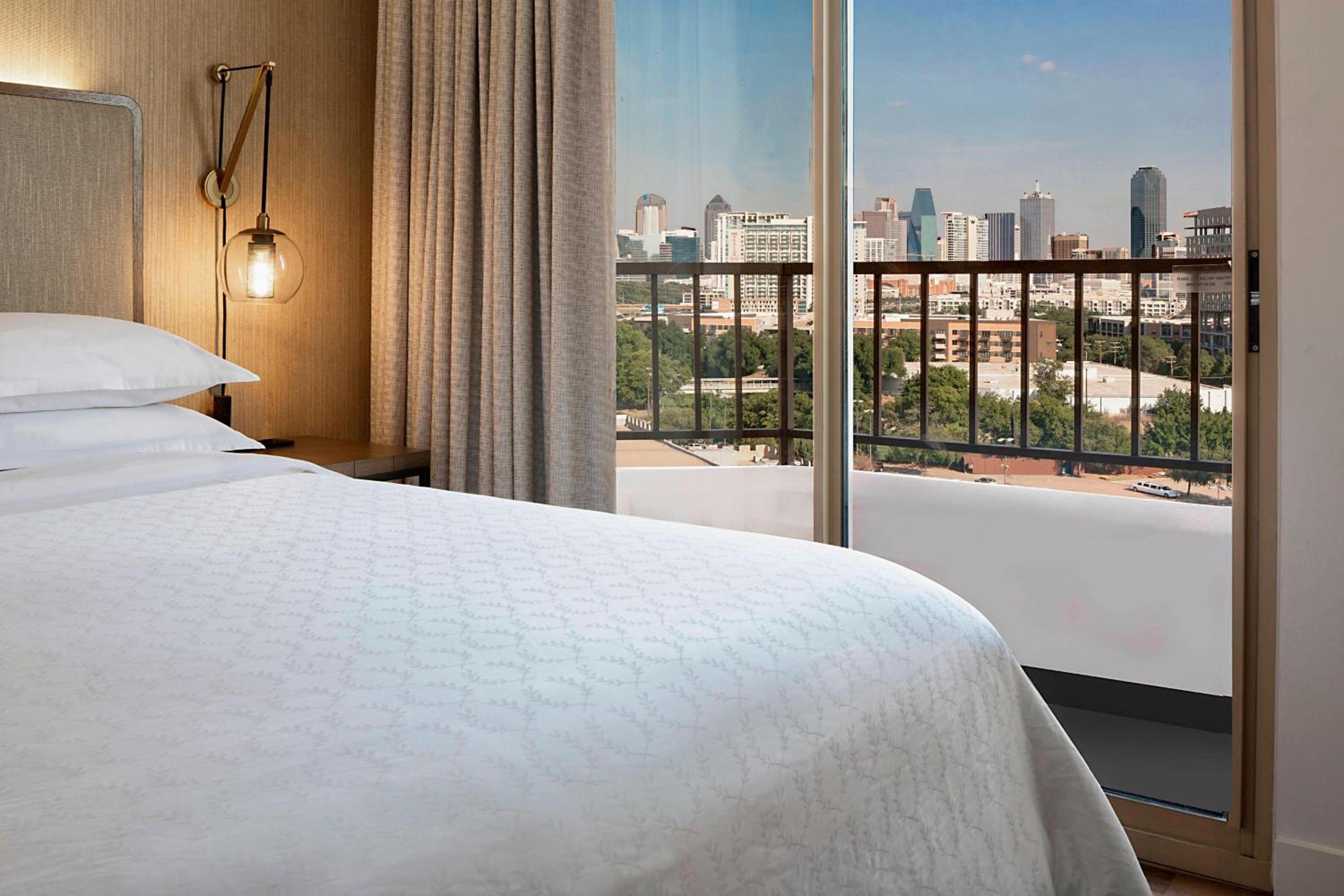 1 King bed &amp; sofa bed, 1 Bedroom Suite, 1 King, Sofa bed