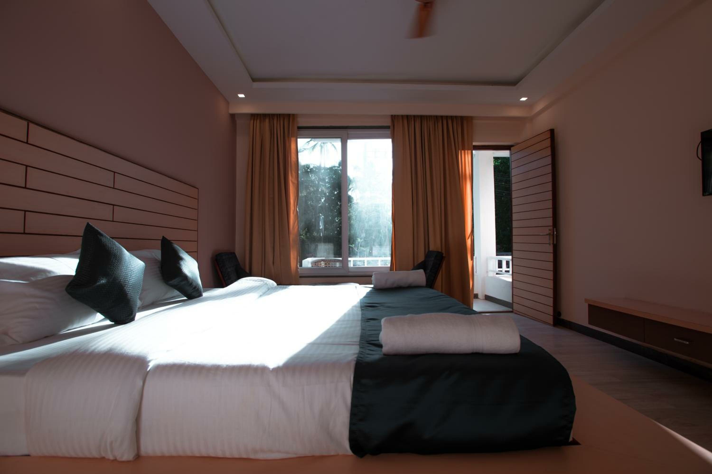 Deluxe Room with Garden View