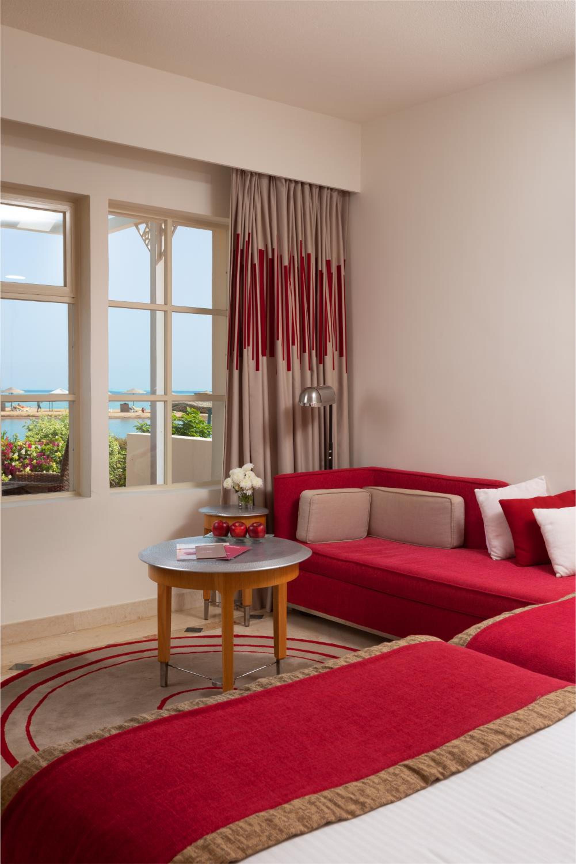 Deluxe King Room with Sea View