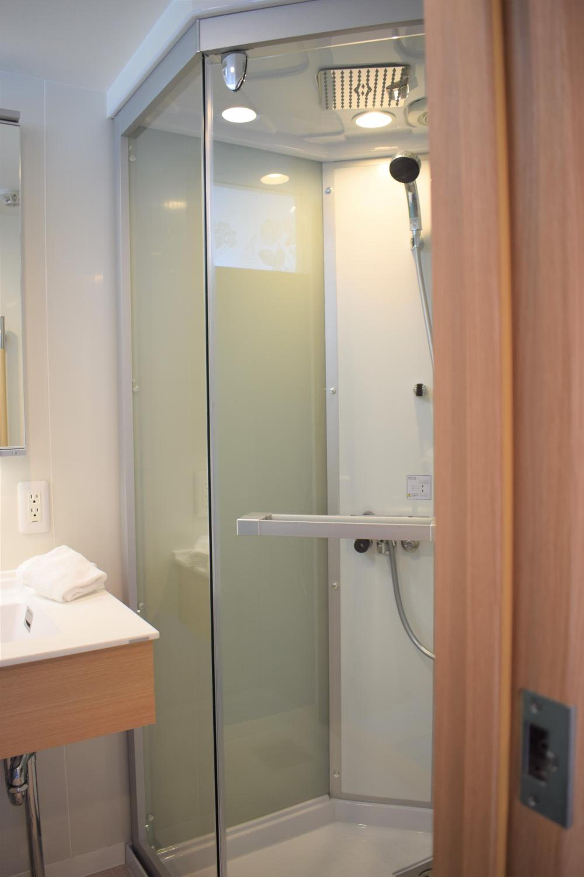 Renovated Room with Tatami Area and Garden View - Non-Smoking