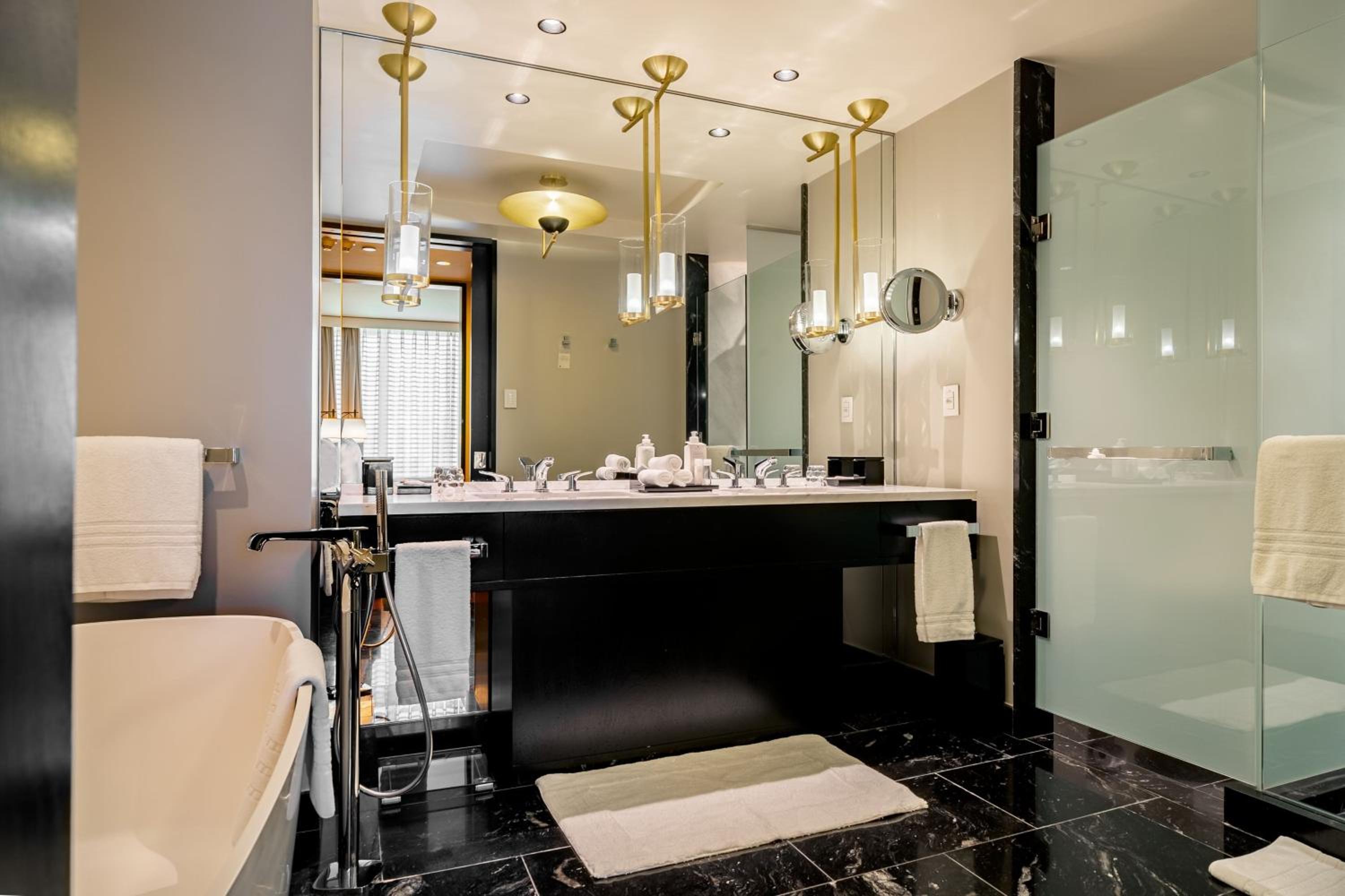 Executive King Suite - Executive Lounge Access