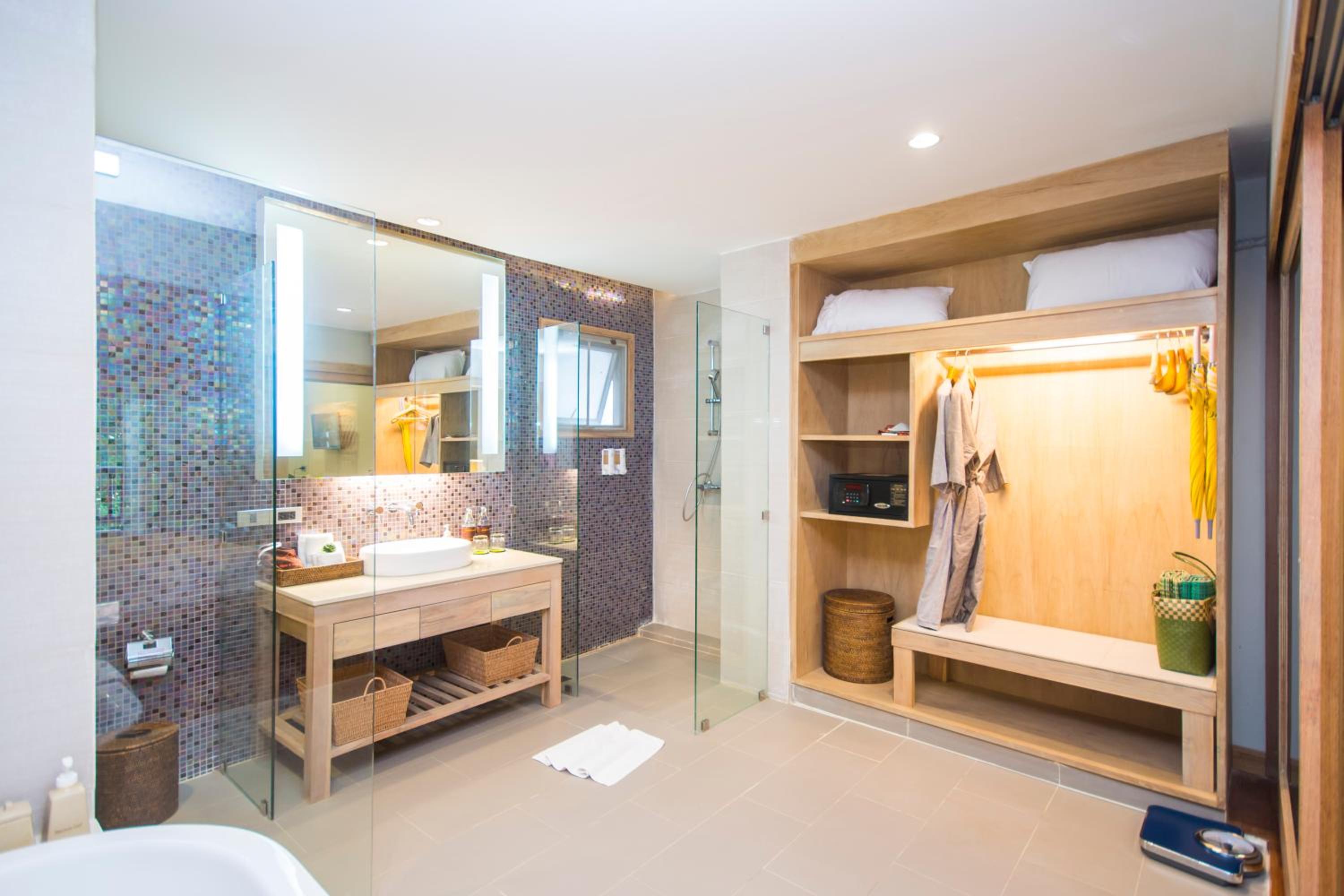 Grand Ocean Chalet Suite