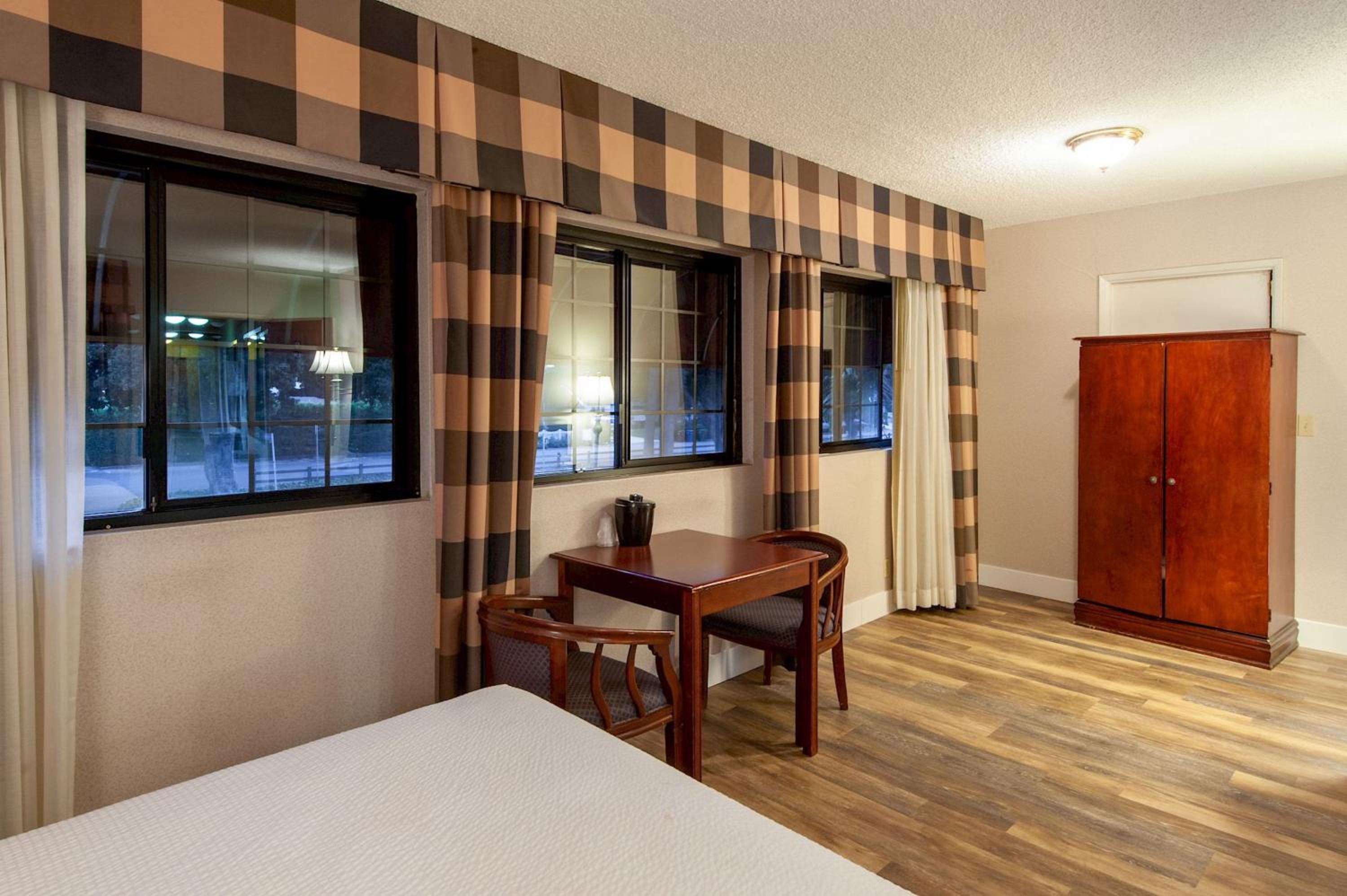 Family Suite - Non-Smoking