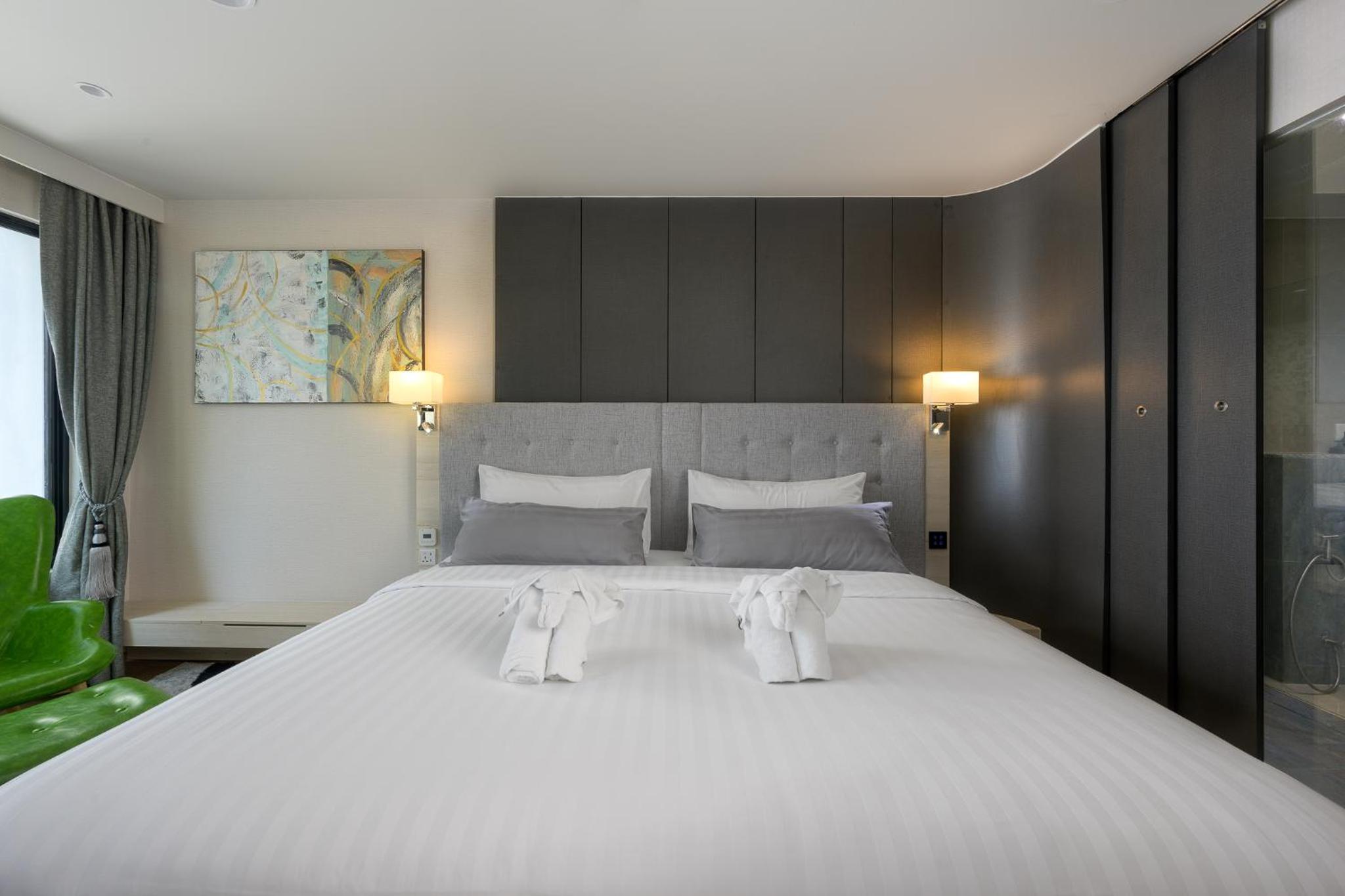 Deluxe Double or Twin Room with Balcony