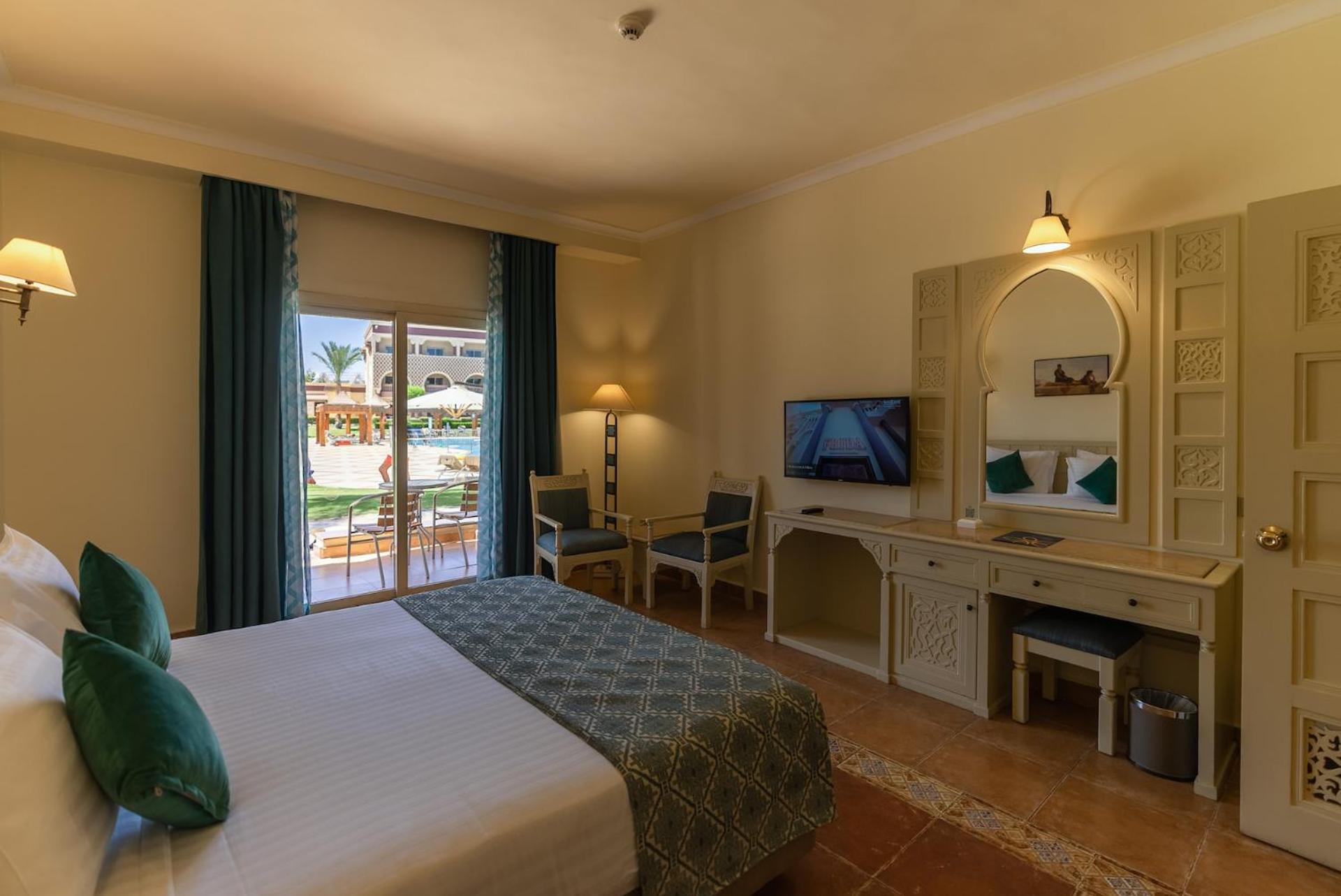 Family Suite with Garden View