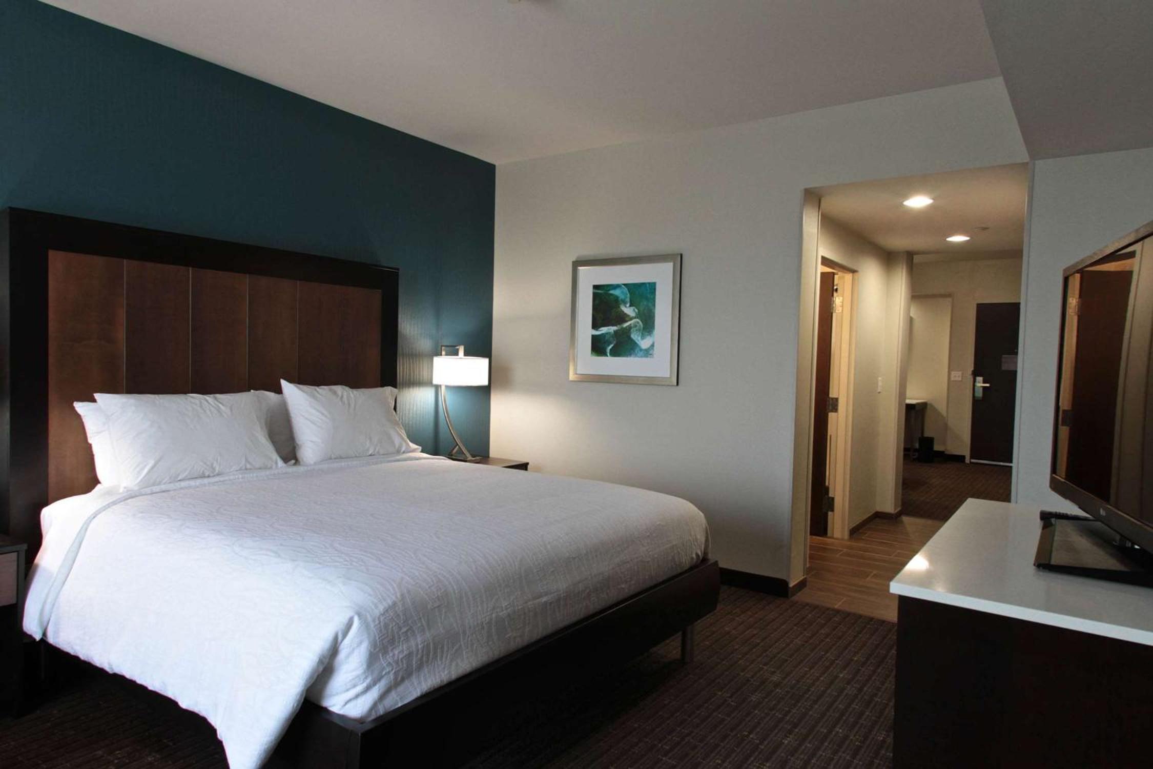 Junior King Suite with Seating Area