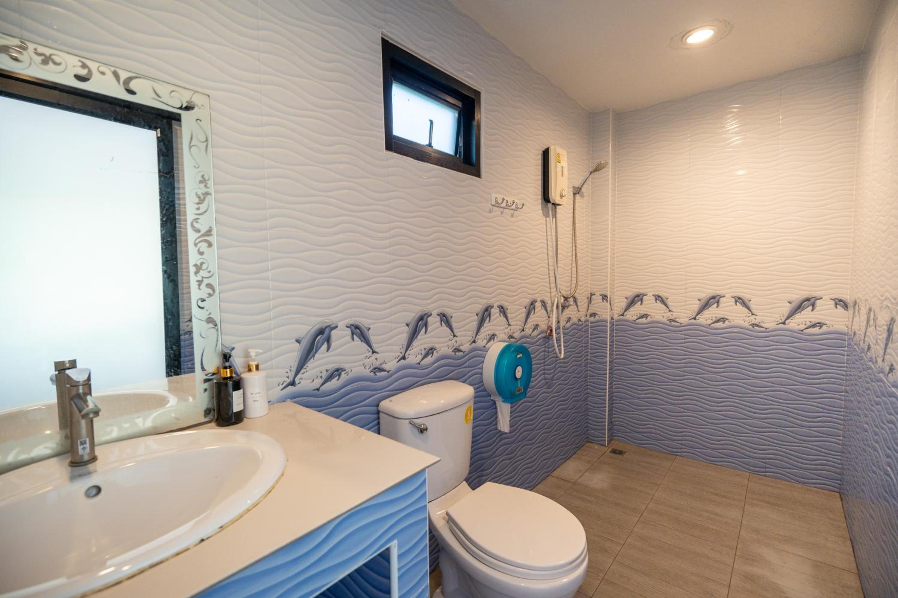 Family Room with Garden View