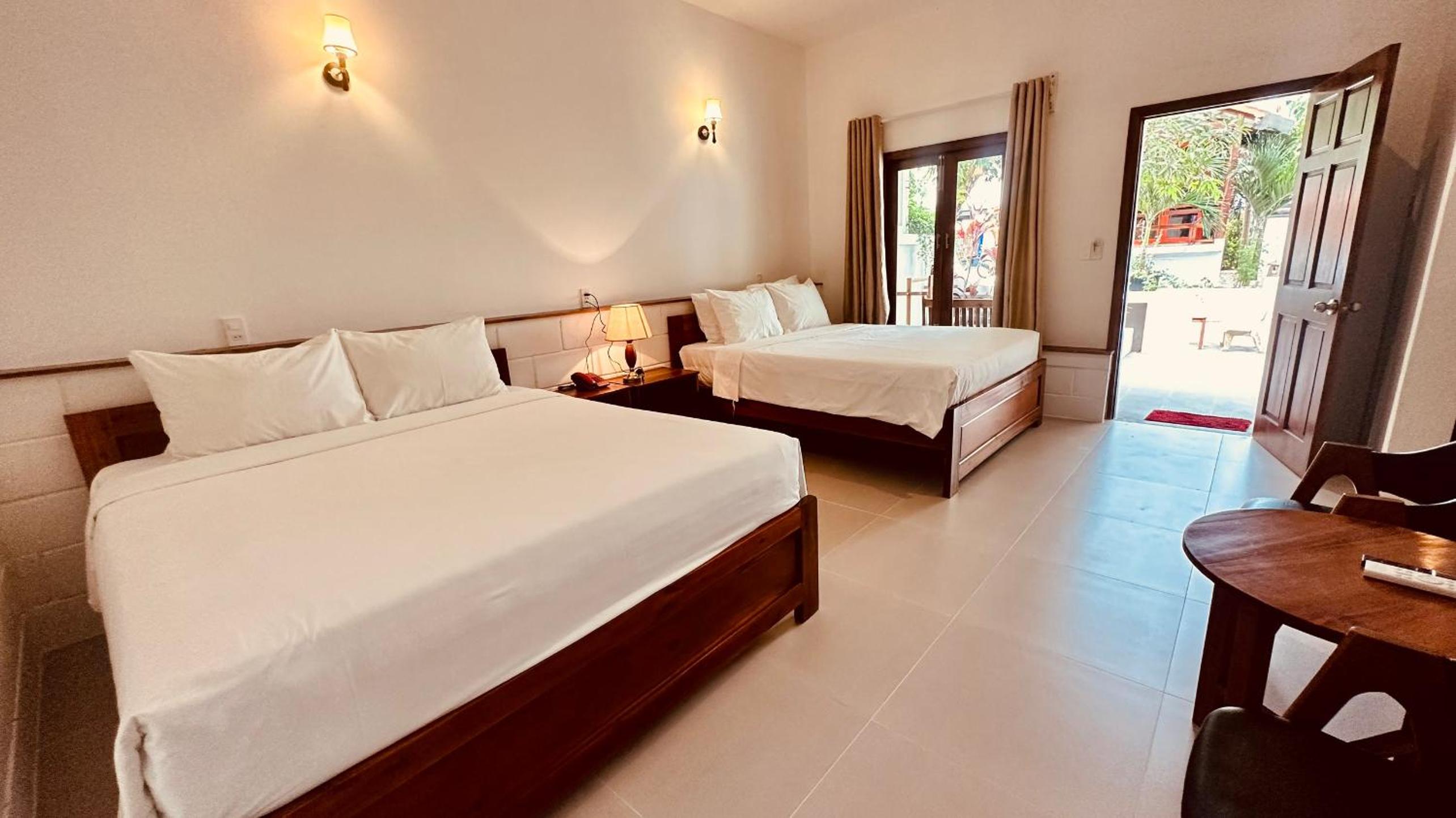 Quadruple Room with Balcony