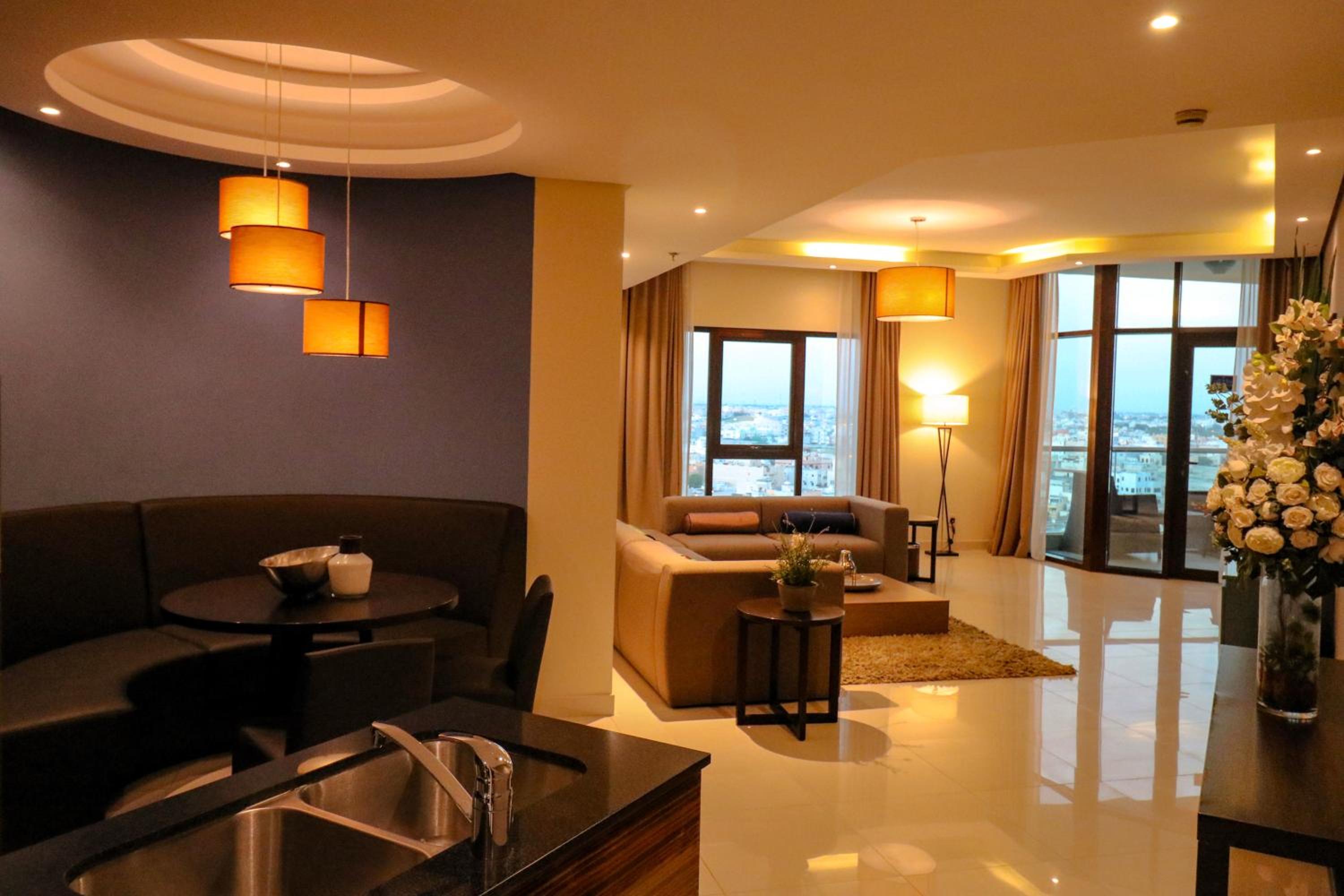 One-Bedroom Apartment Partial Sea view 