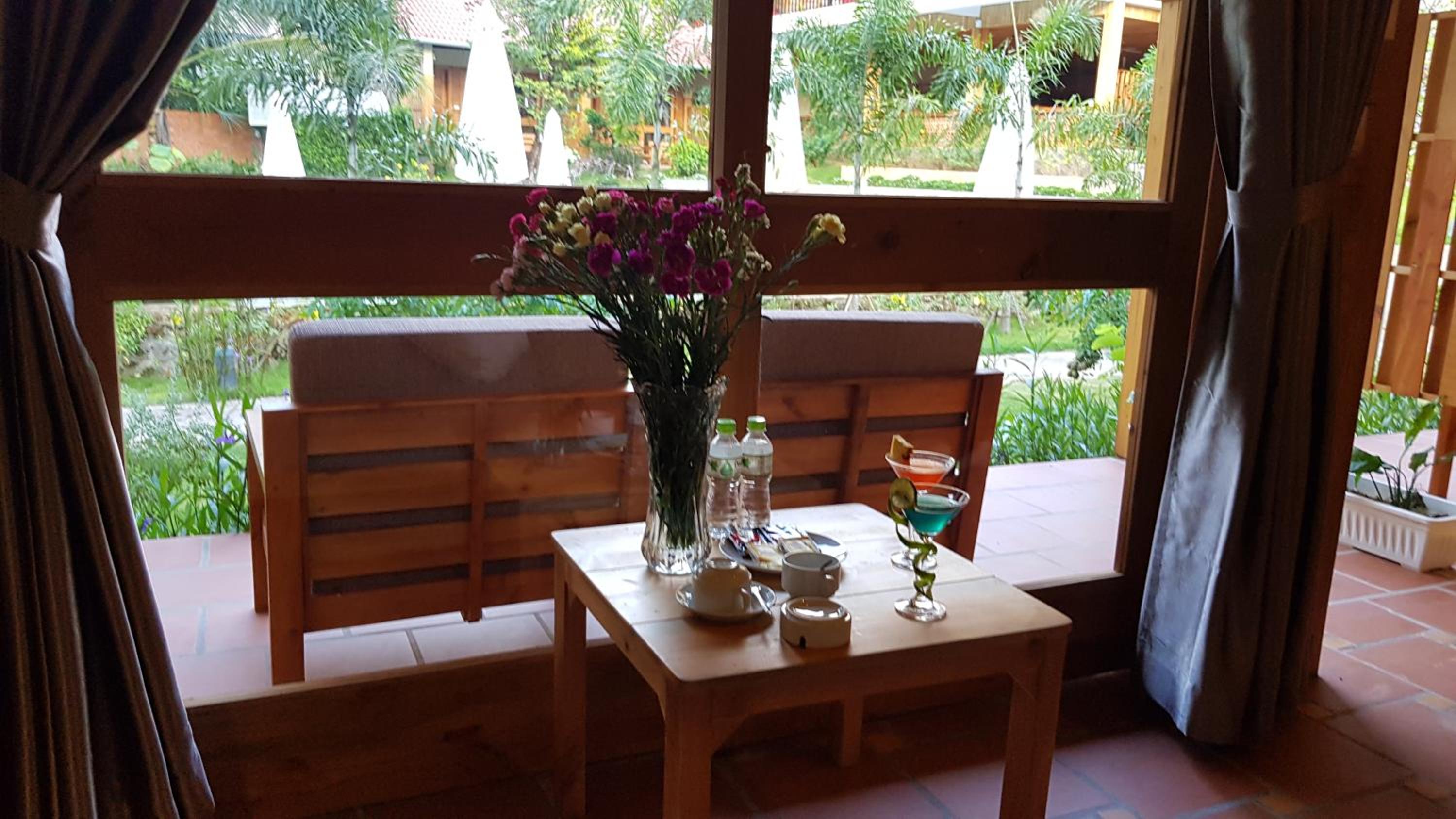 Deluxe Bungalow with Garden View