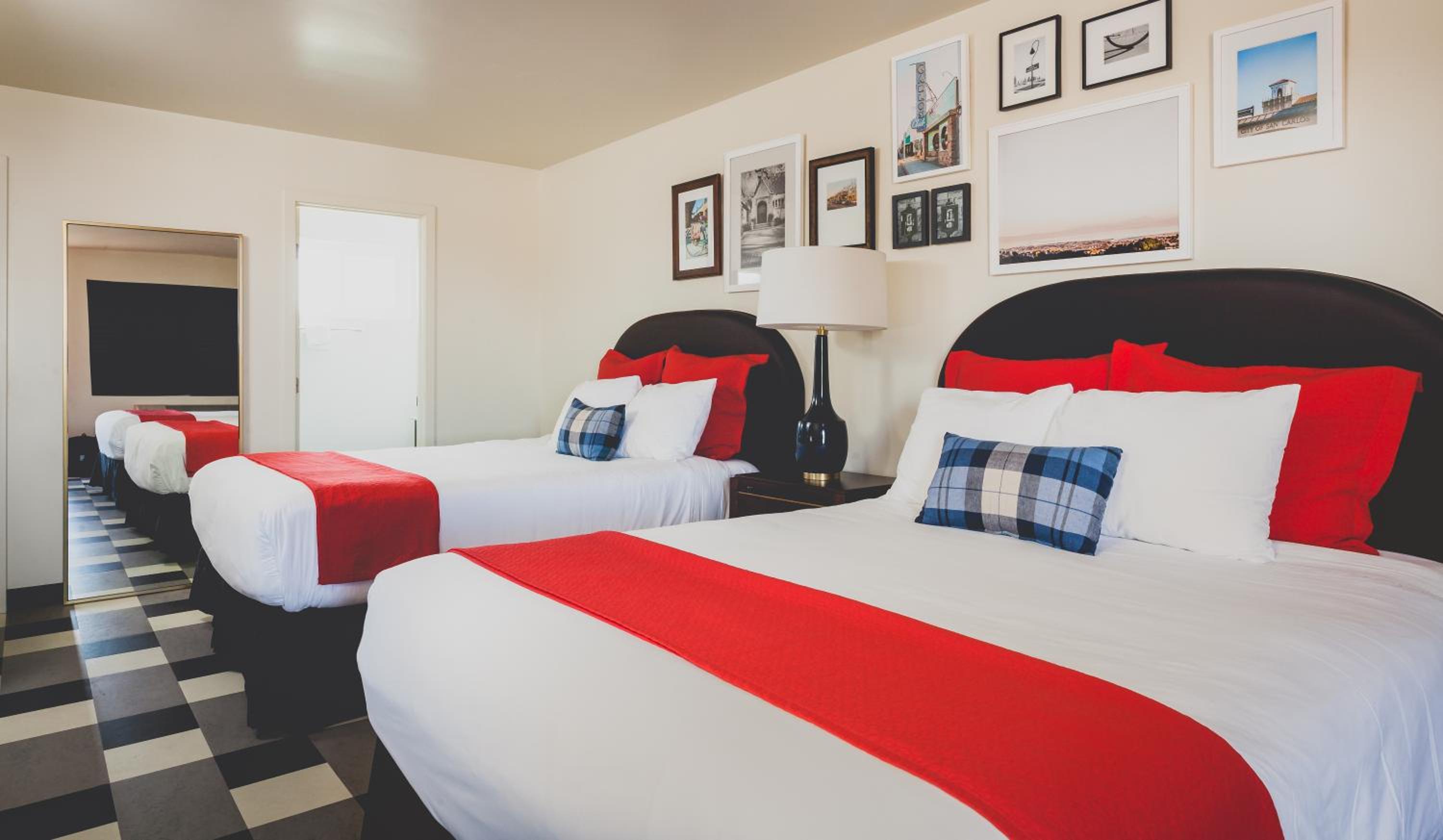 Standard Queen Room with Two Queen Beds