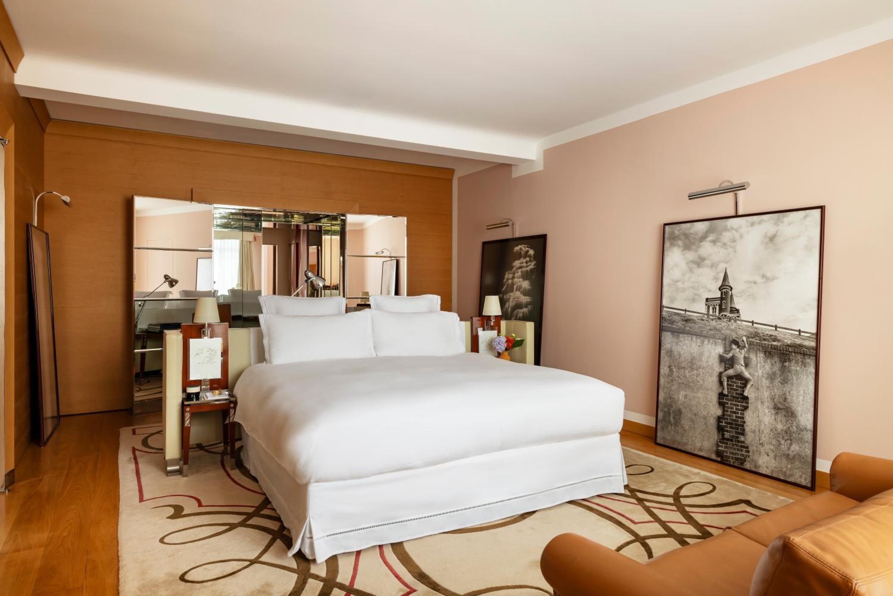 Royal Monceau Suite