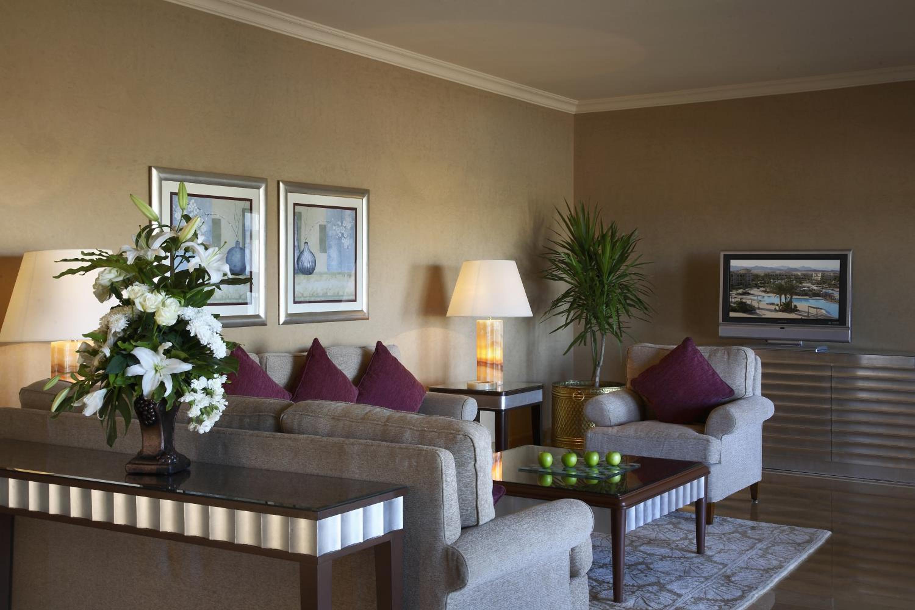 Jaz Mirabel Beach - Executive Suite, Queen Bed, Pool View