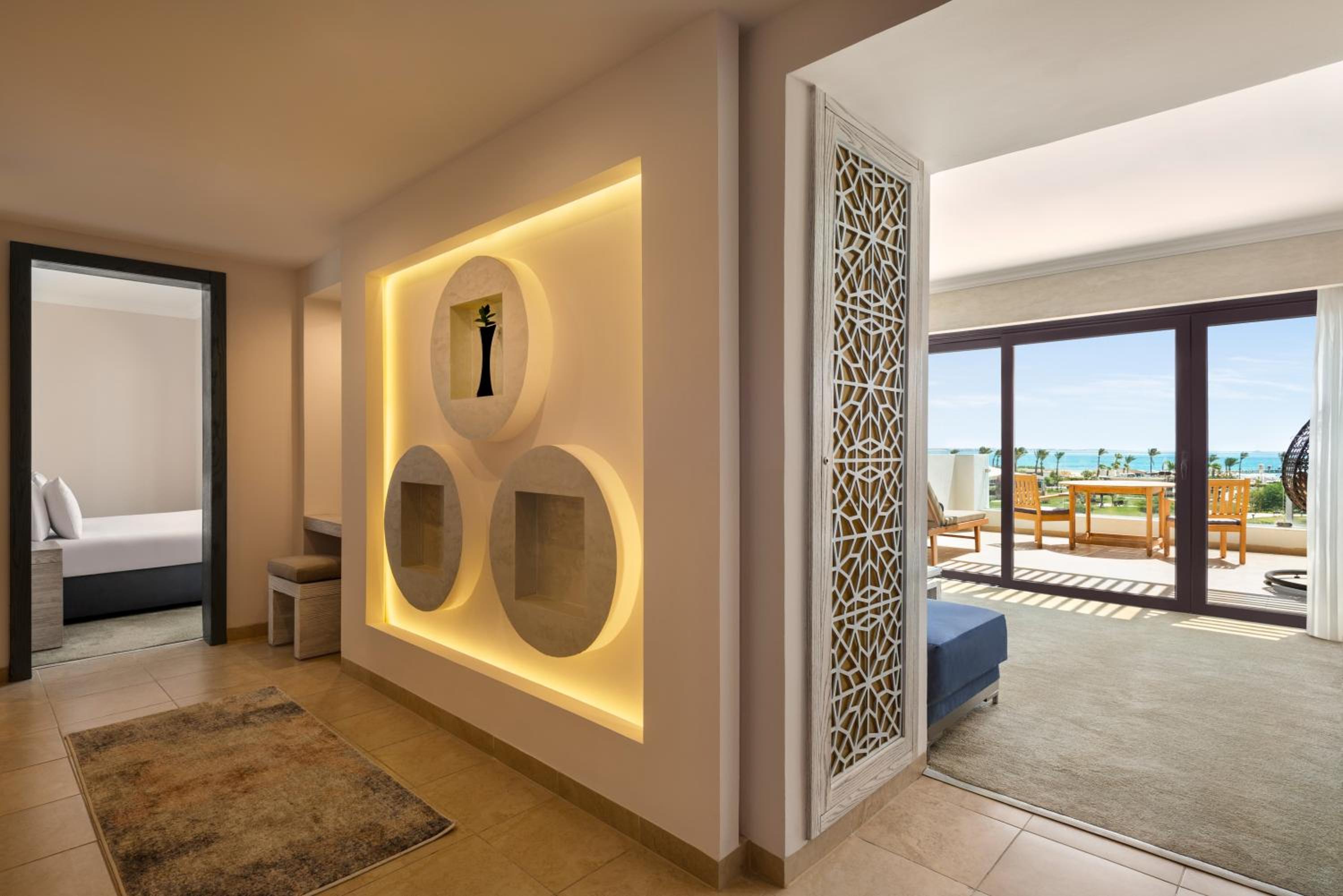 Superior Suite with pool view