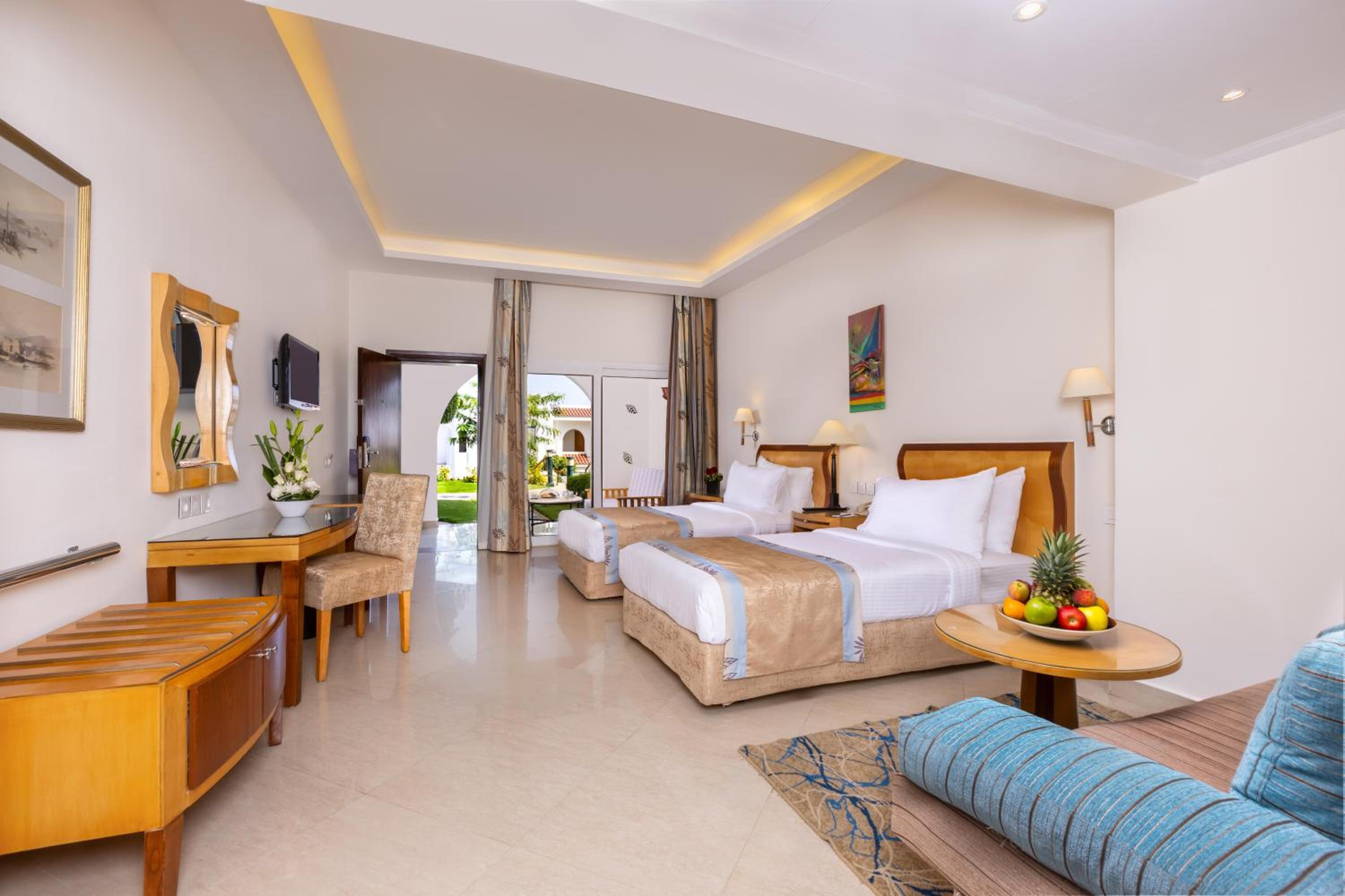 Standard Twin Room with Garden View