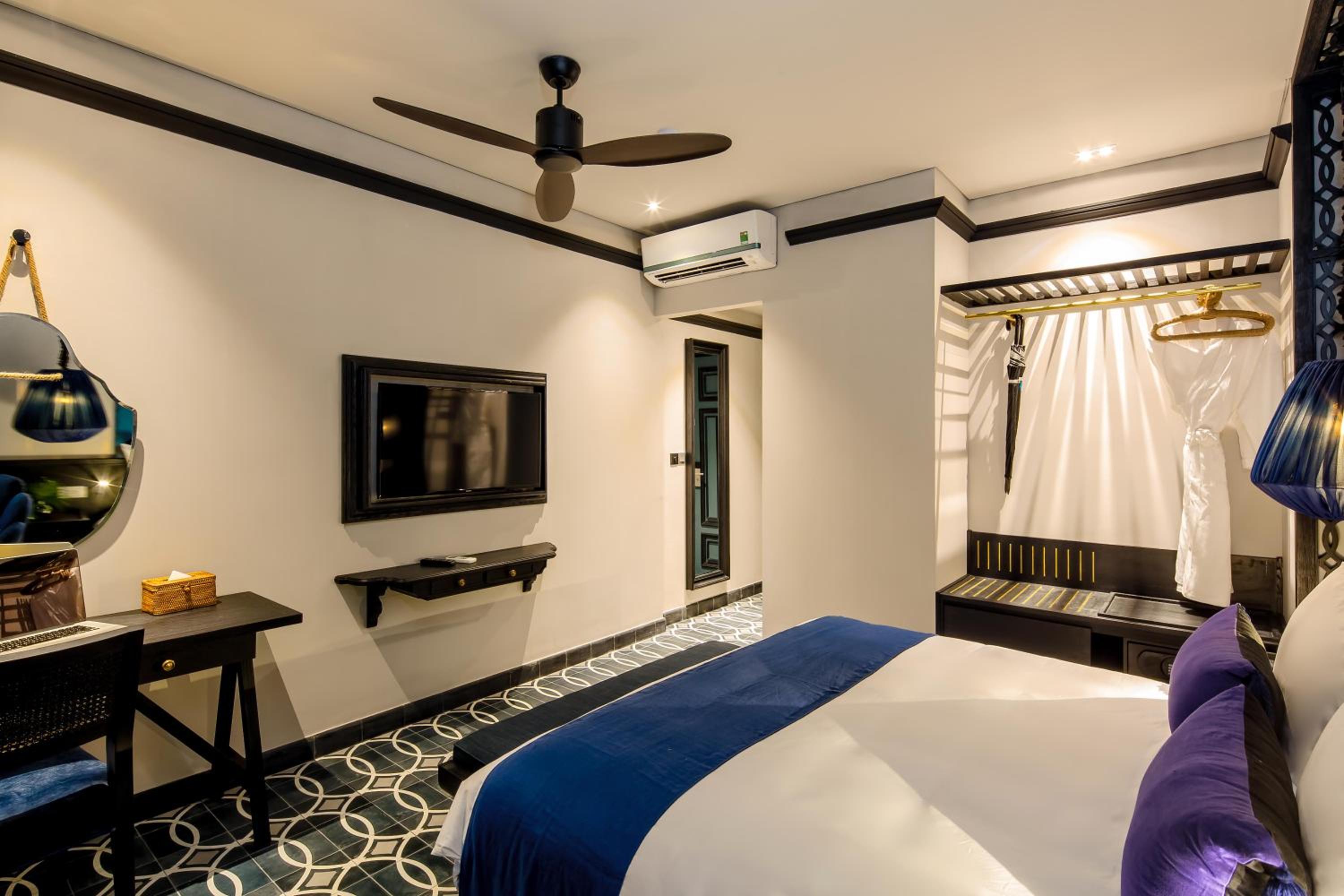 Deluxe Double or Twin Room with Sea View