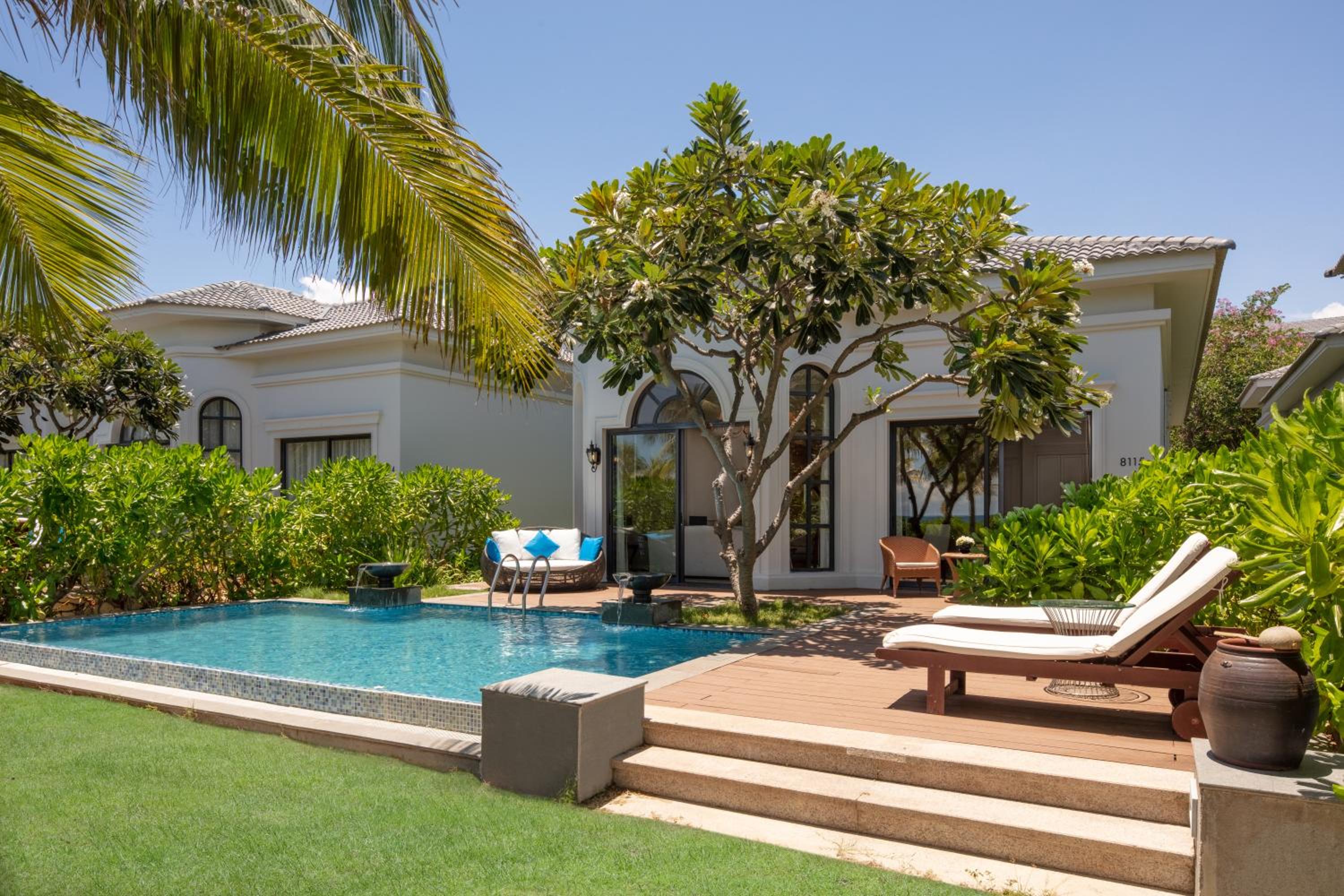 The Level Three Bedroom Pool Villa Beach Front