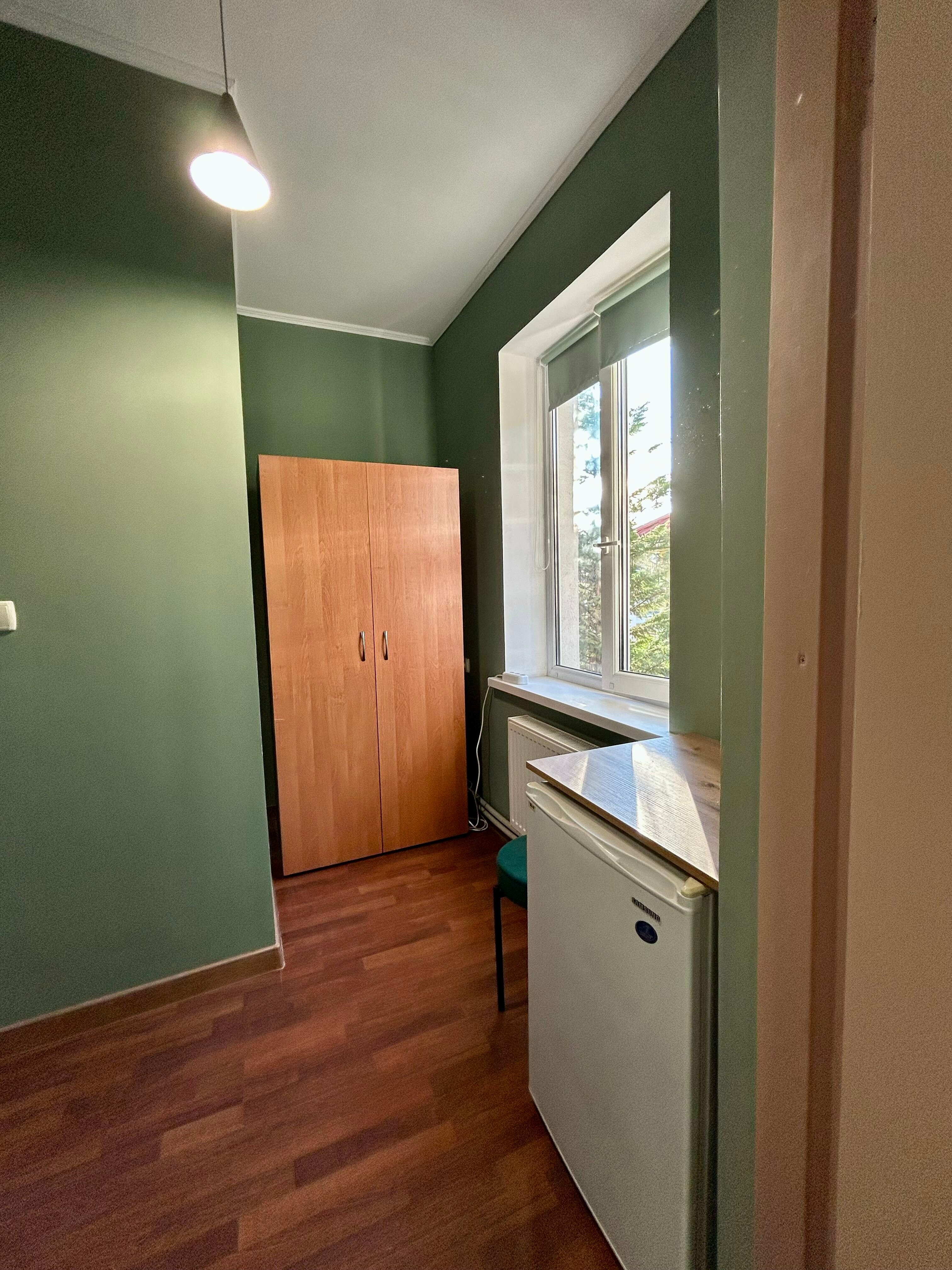 Трехместный номер с балконом