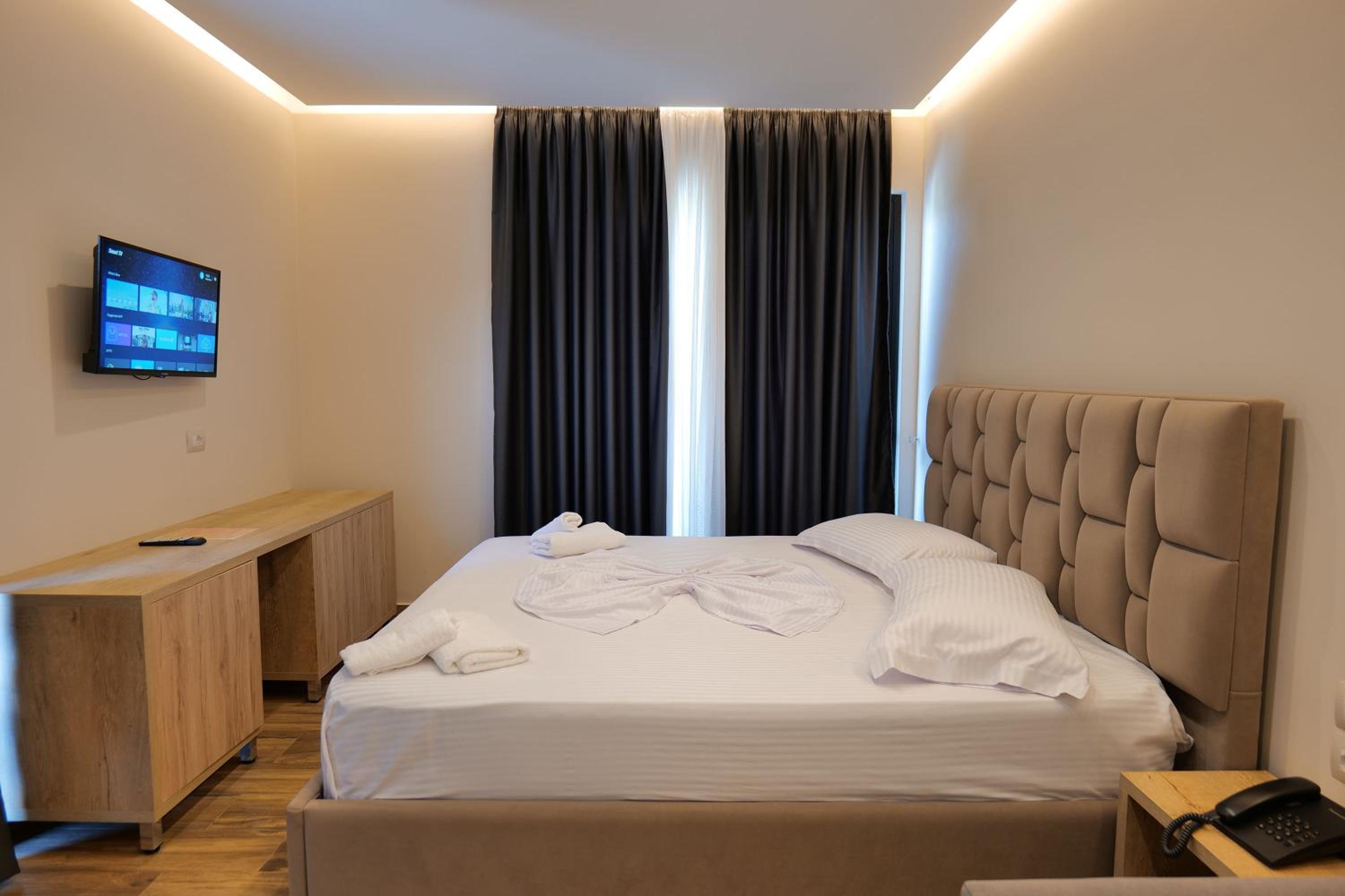 Deluxe Suite with Sea View