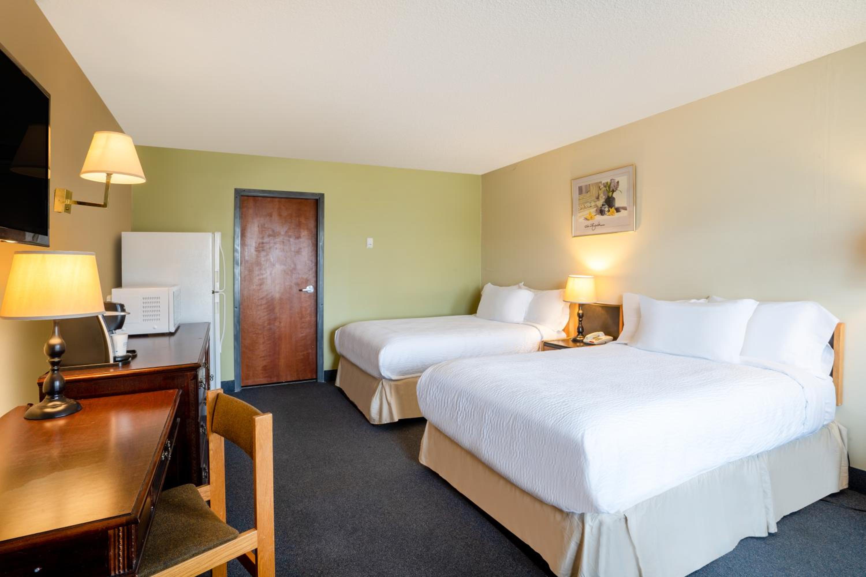 Double Room with Two Double Beds - Non-Smoking