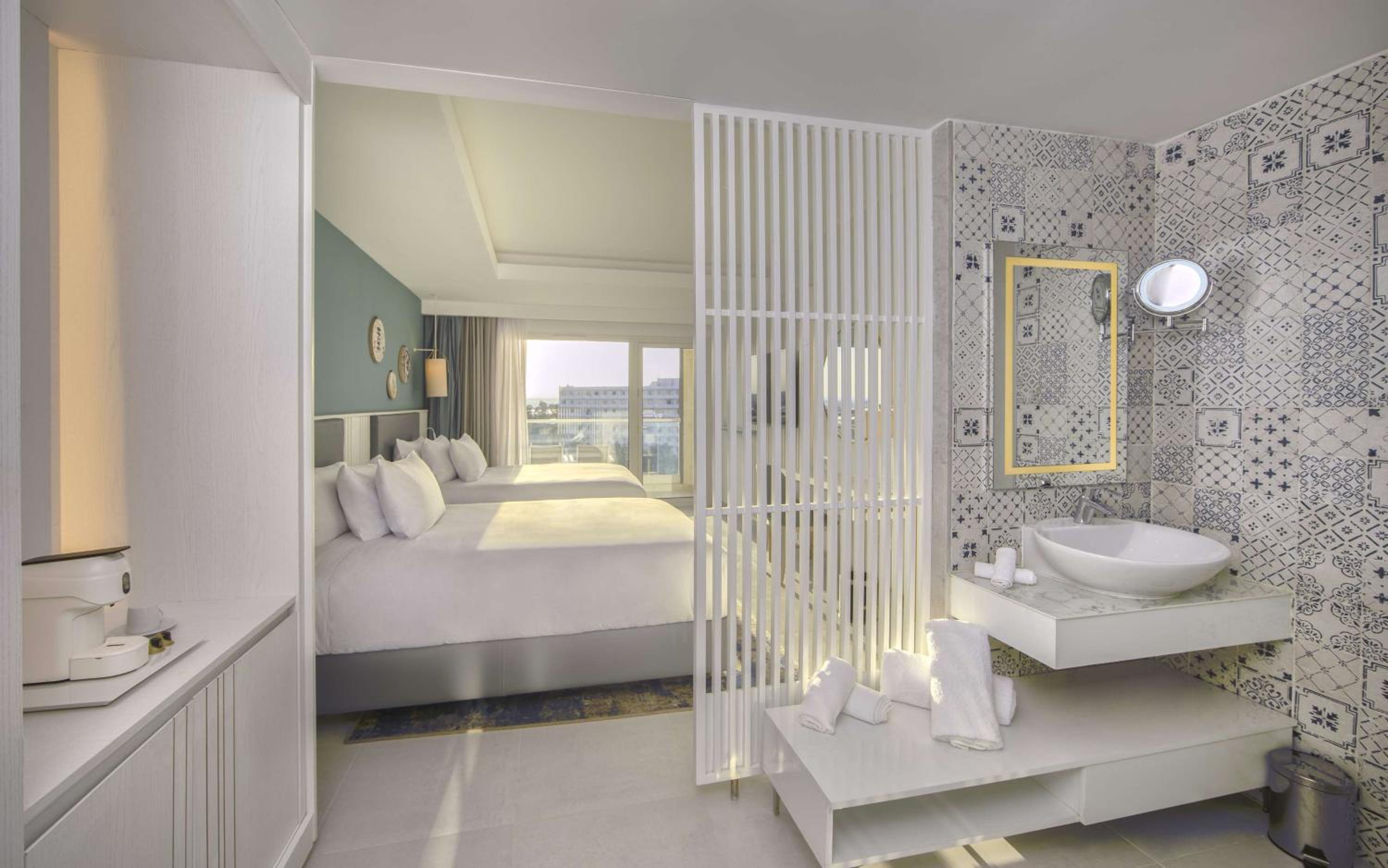 One-Bedroom Suite with Two Queen Beds