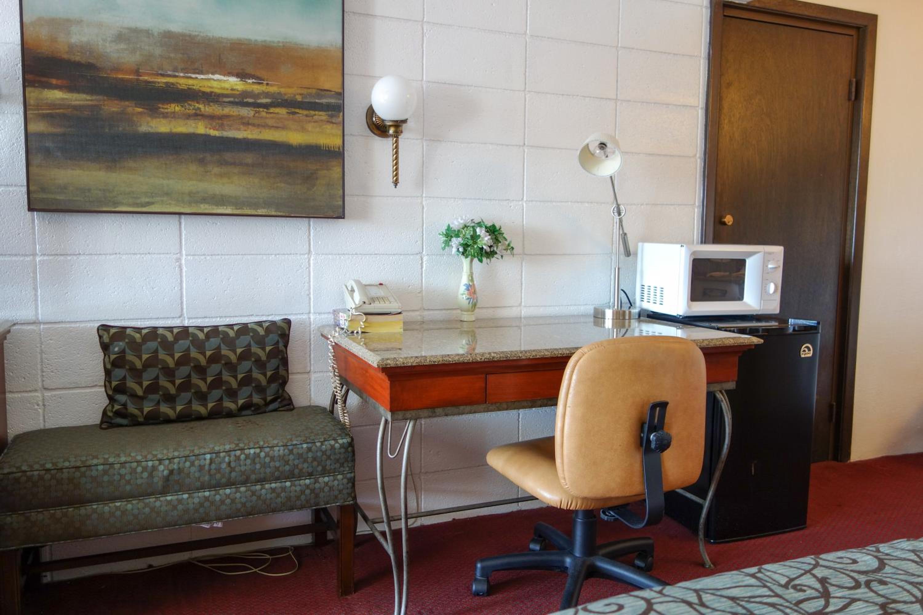 King Room - Non-Smoking