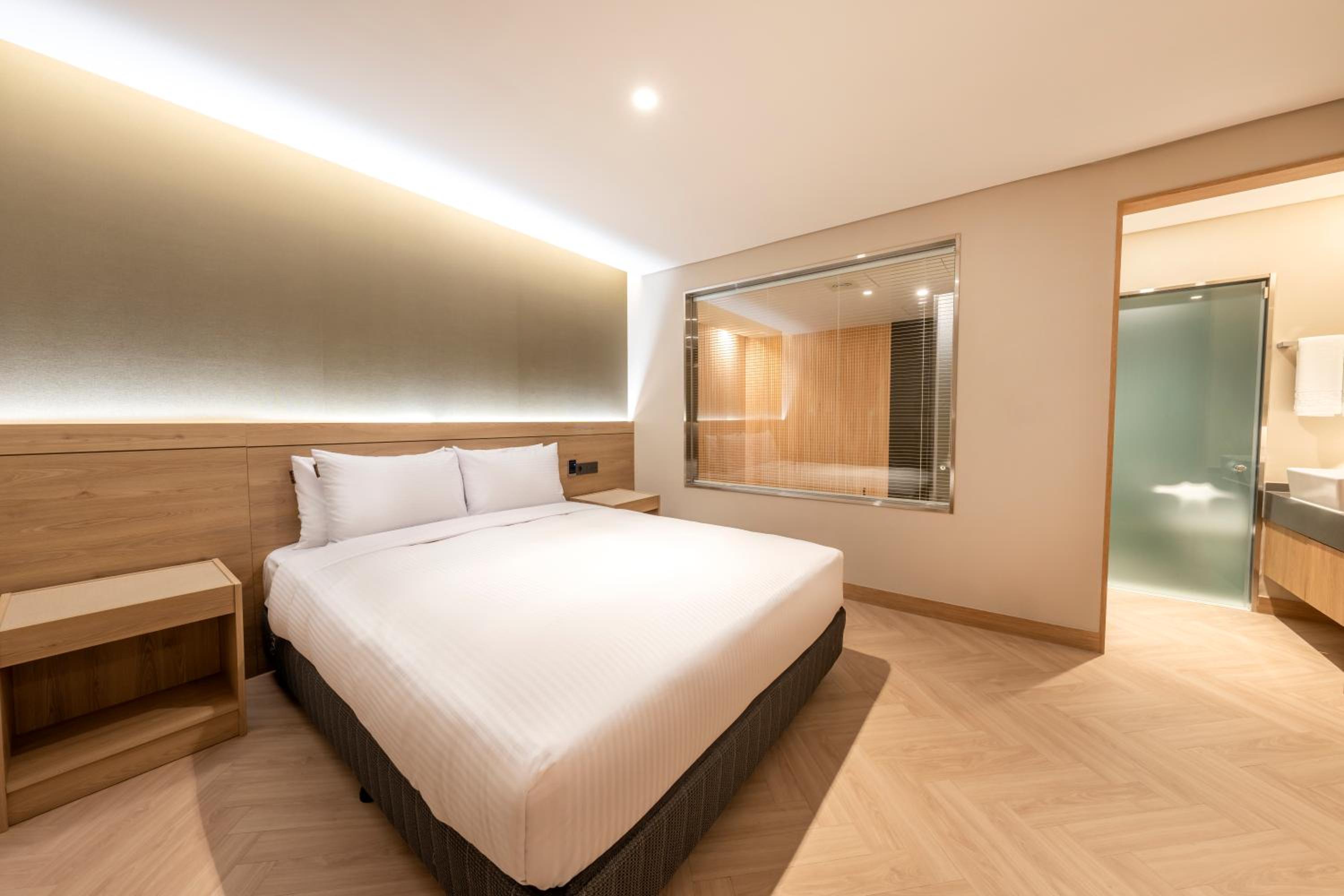 Double Room with Spa Bath