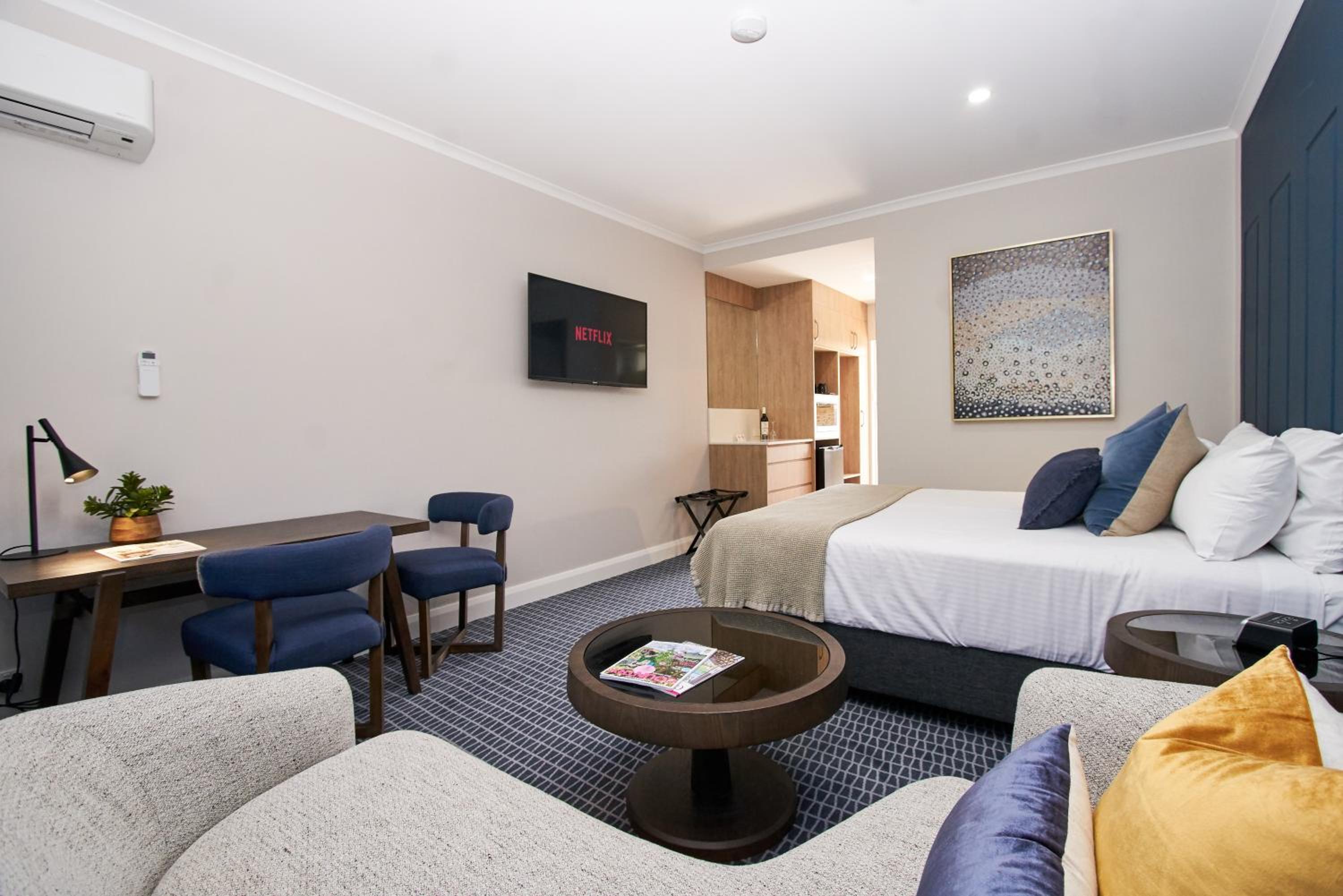 Executive Queen Room