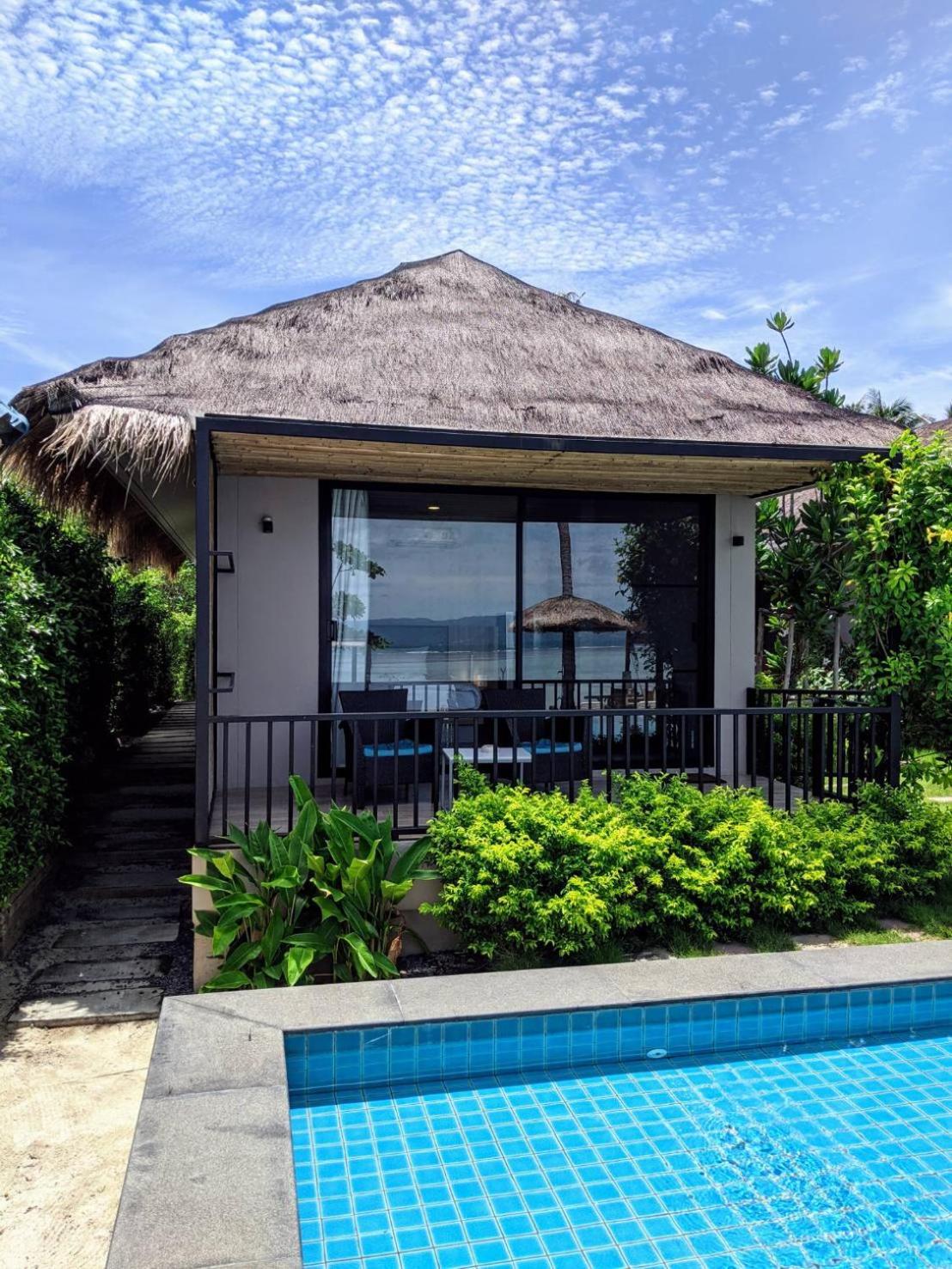 Deluxe Double Room with Balcony and Sea View