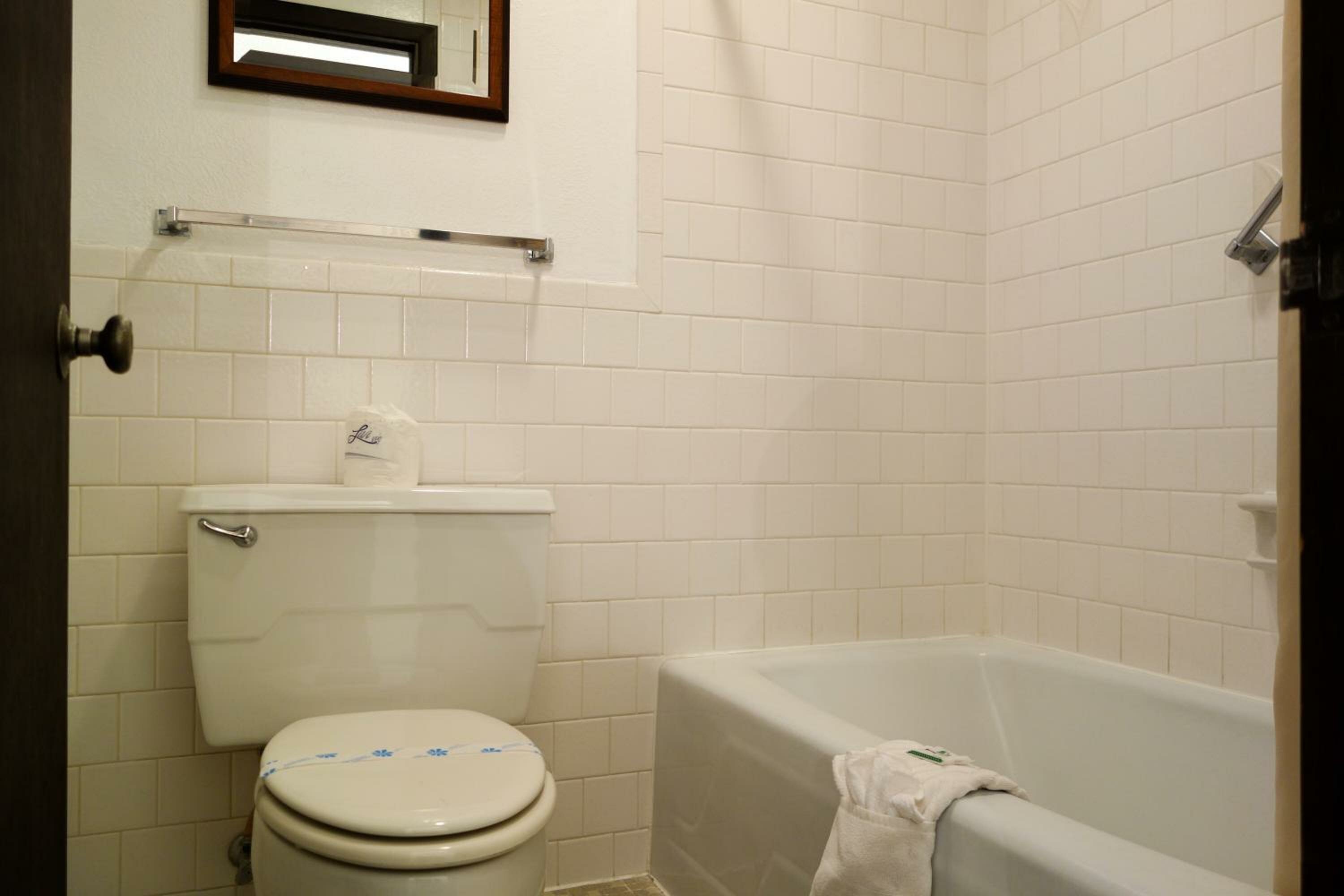 King Room - Non-Smoking