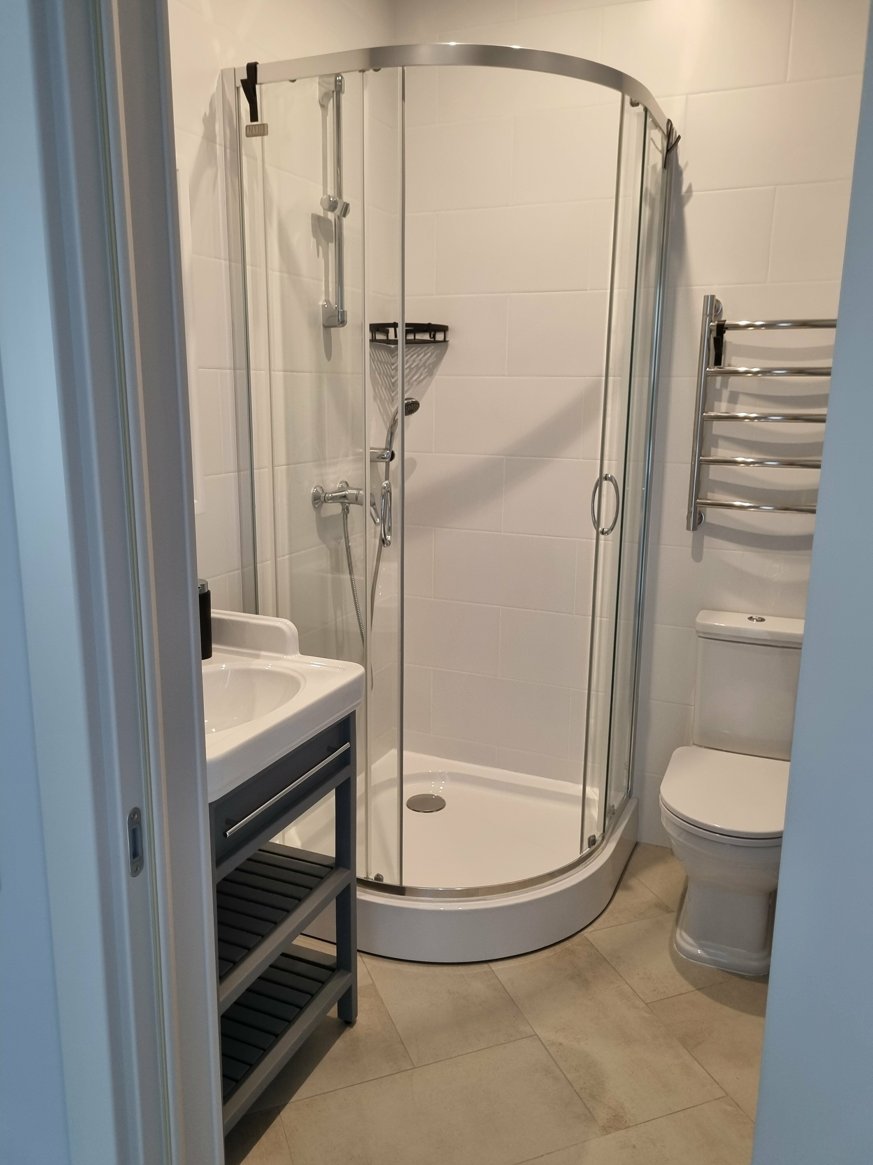 №7 трехкомнатный с кухней