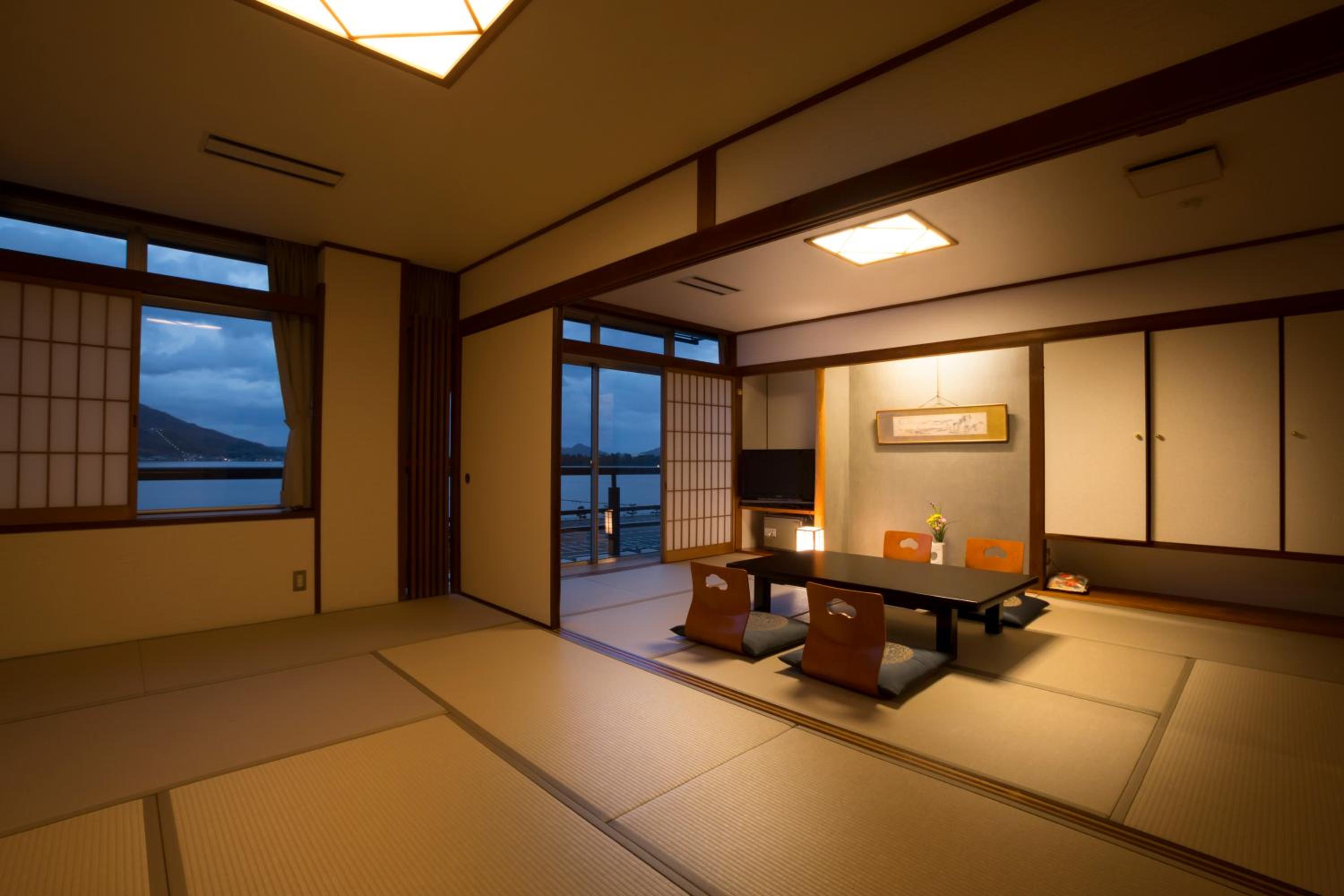 Japanese-Style Room