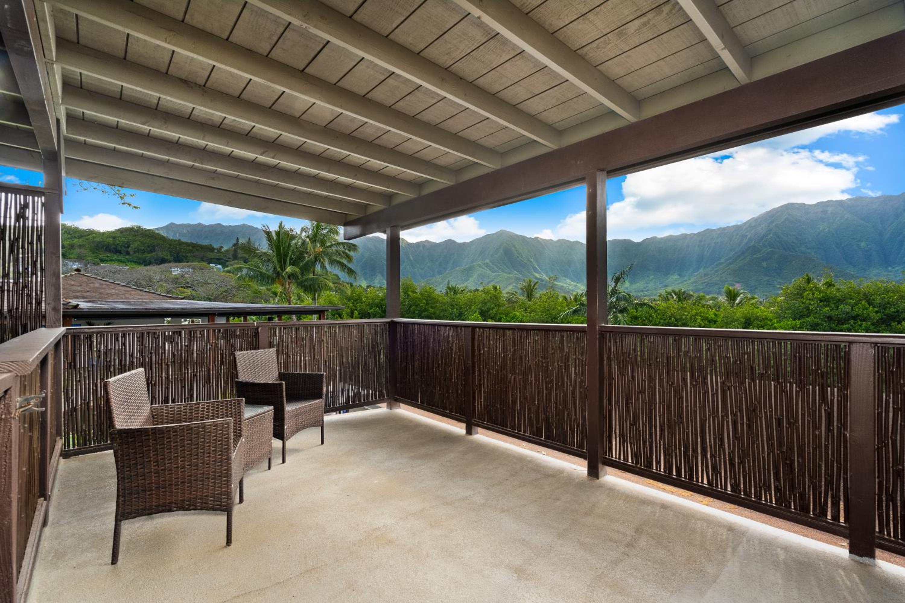 Studio with Mountain View