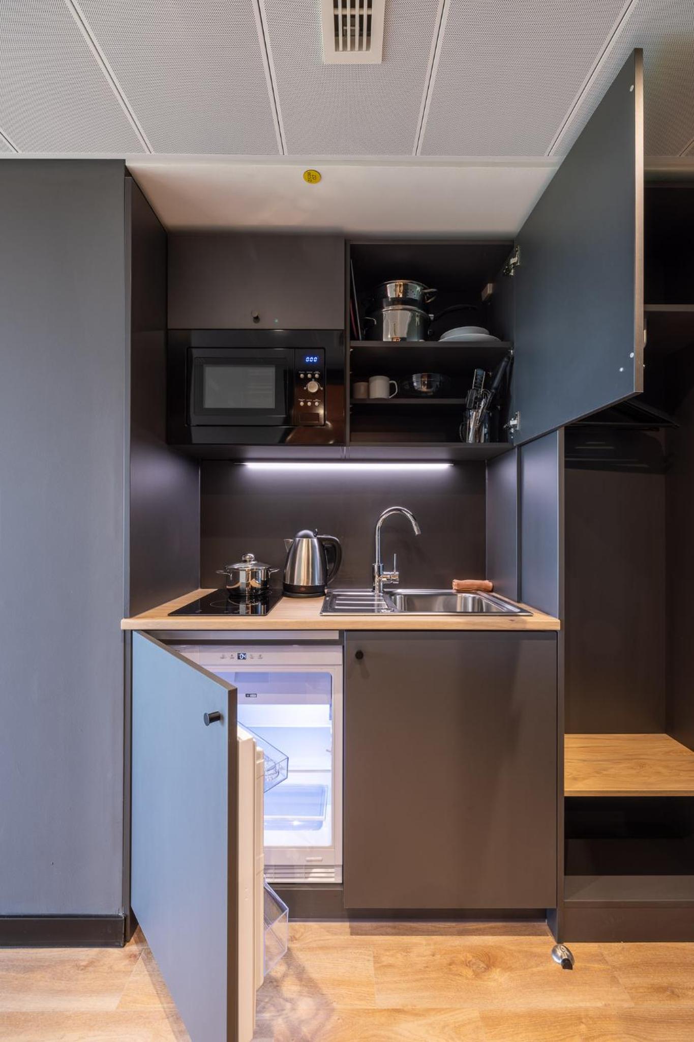 Studio Apartment