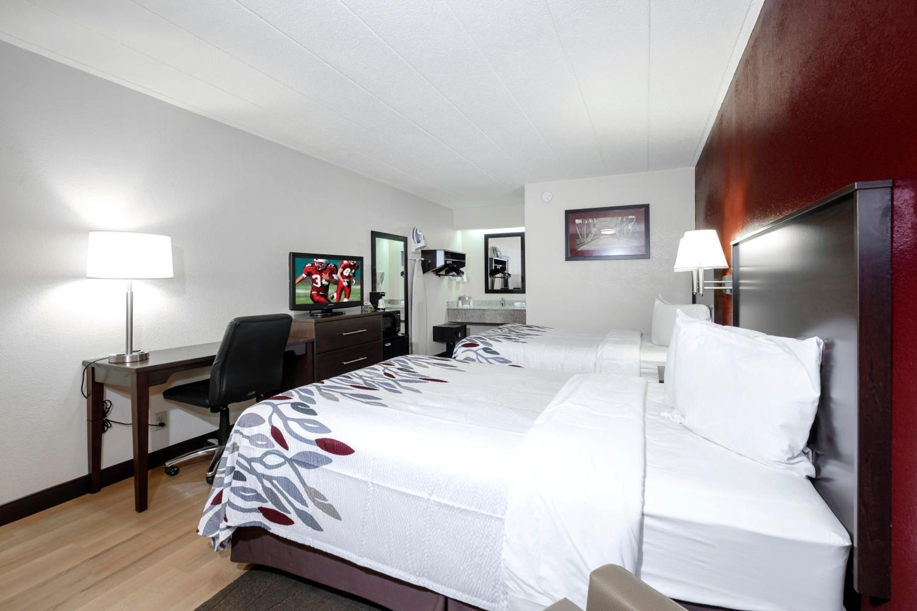  Deluxe Room with Two Double Beds Smoke Free