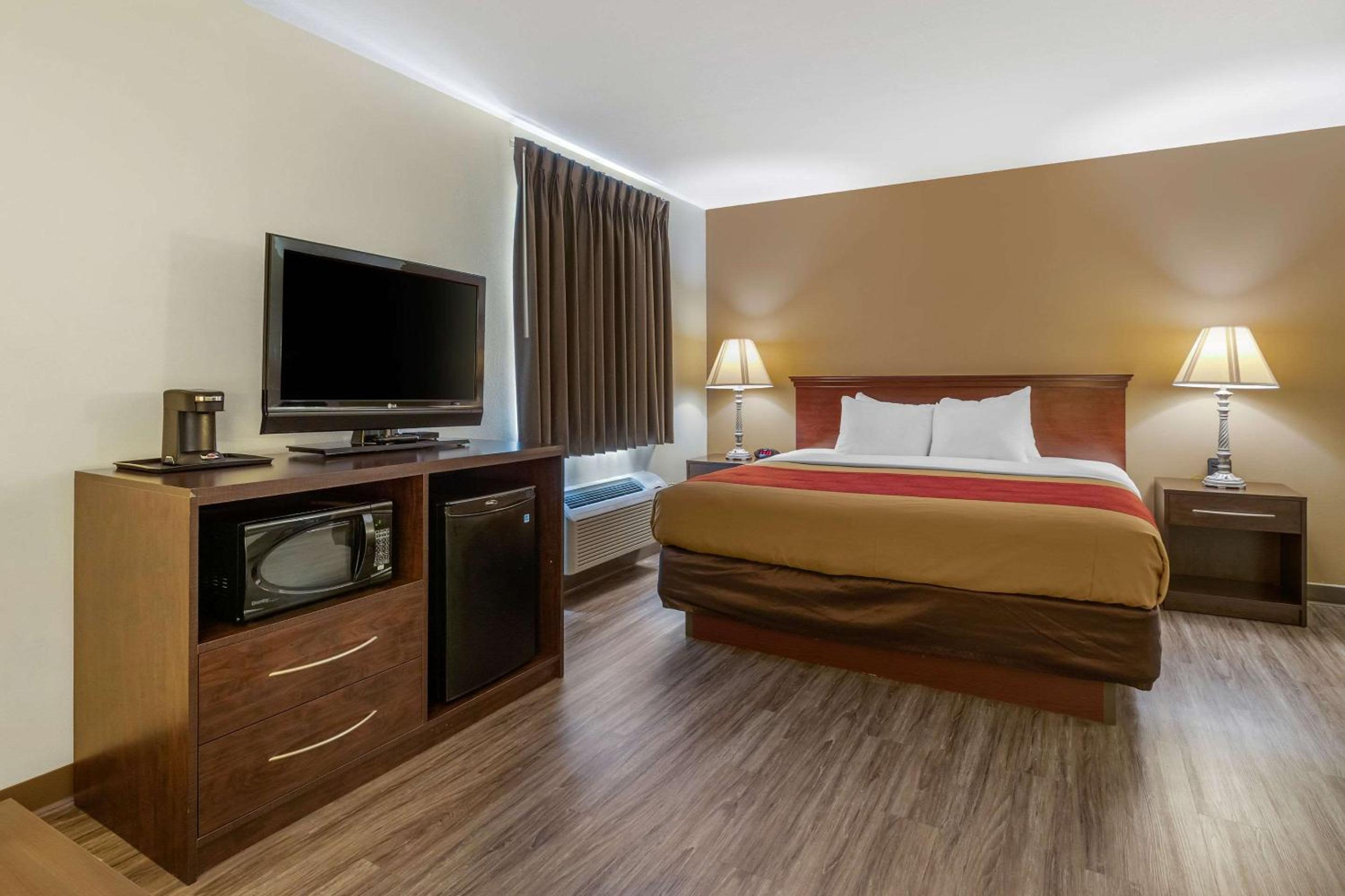 Suite with Two Double Beds - Accessible/Non-Smoking