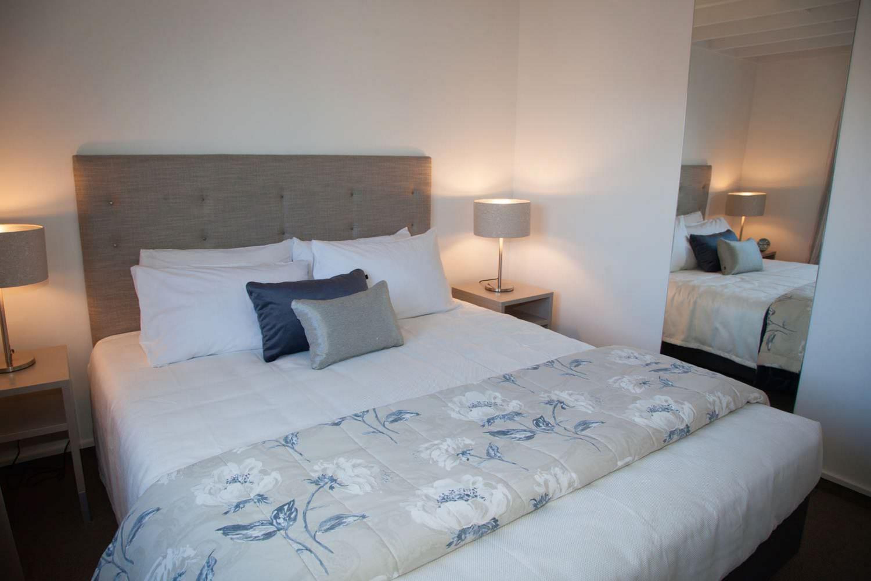 Two-Bedroom Apartment with King and Queen Bed