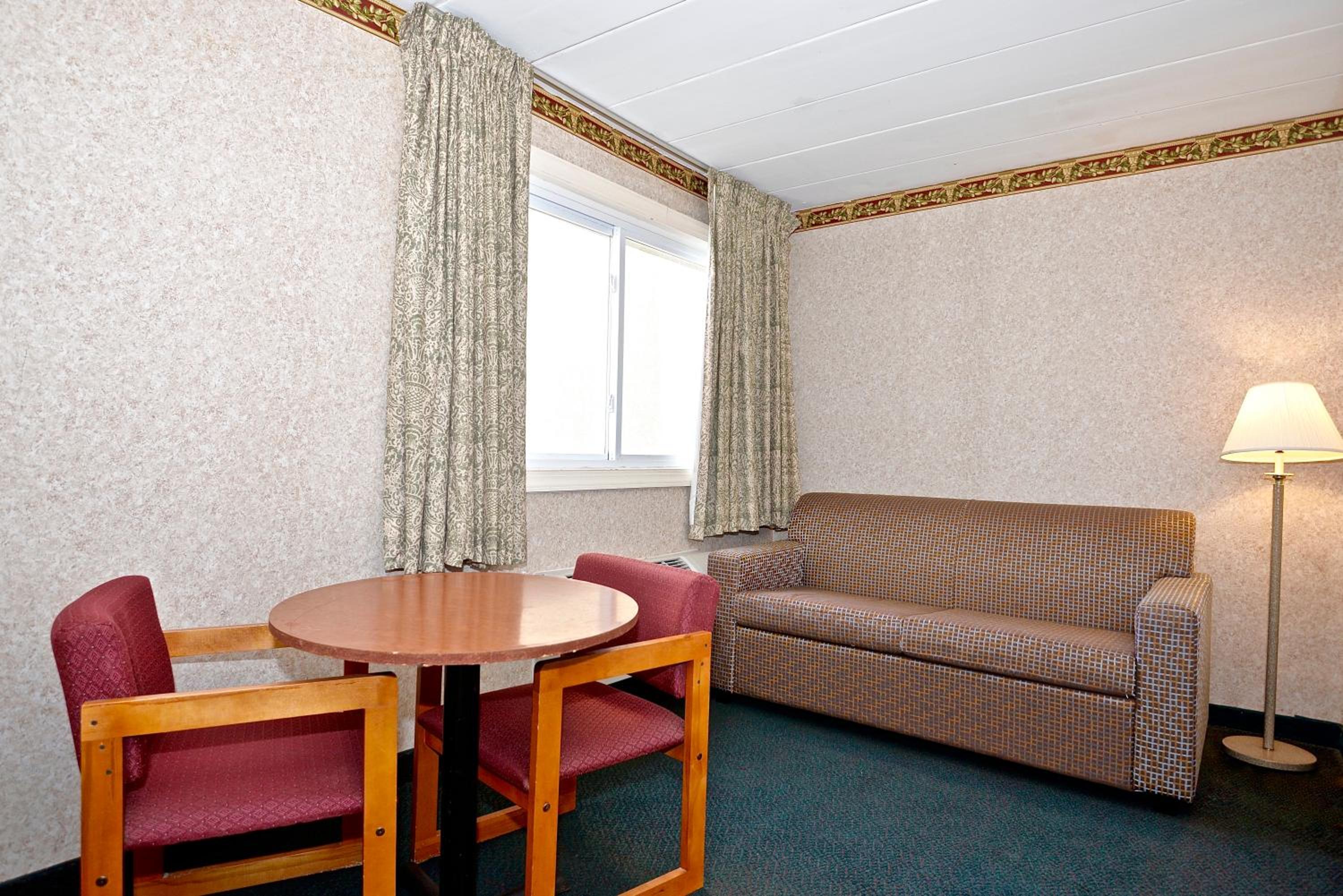 Suite with Two Double Beds and Sofa Bed - Non-Smoking