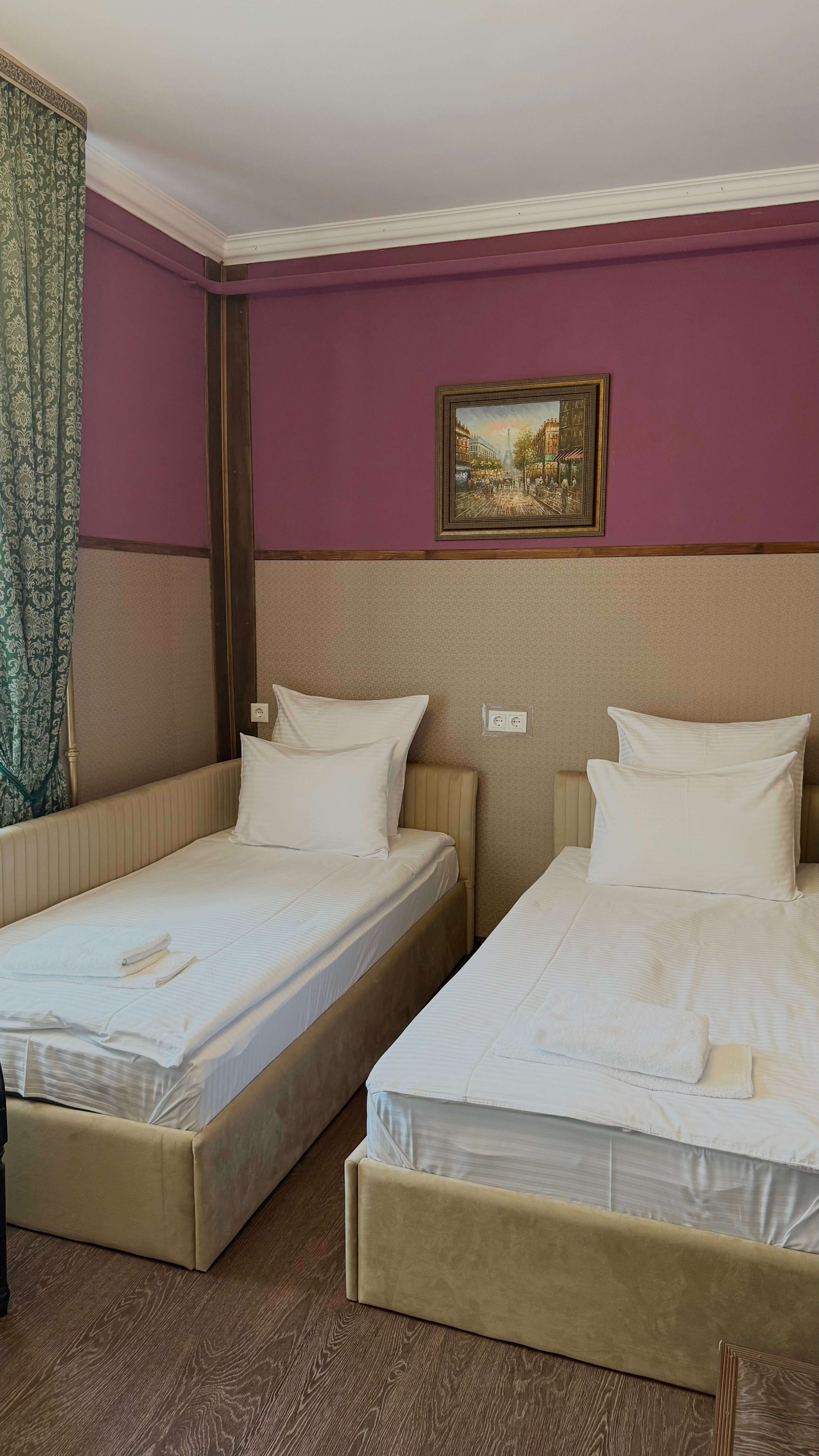 Улучшенный двухместный номер с 2 отдельными кроватями