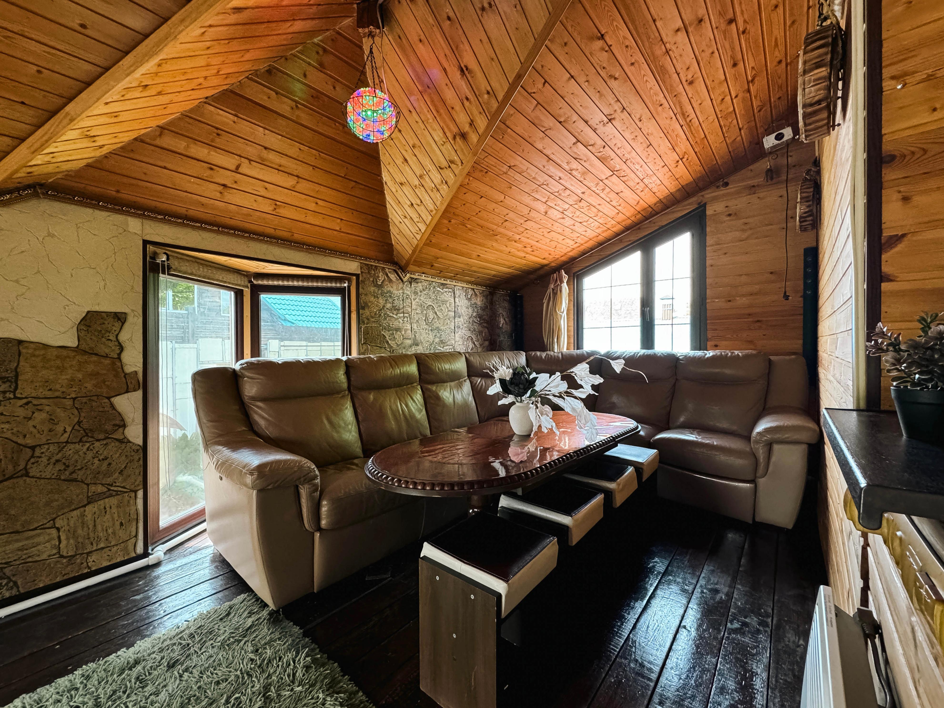 Коттедж на берегу реки