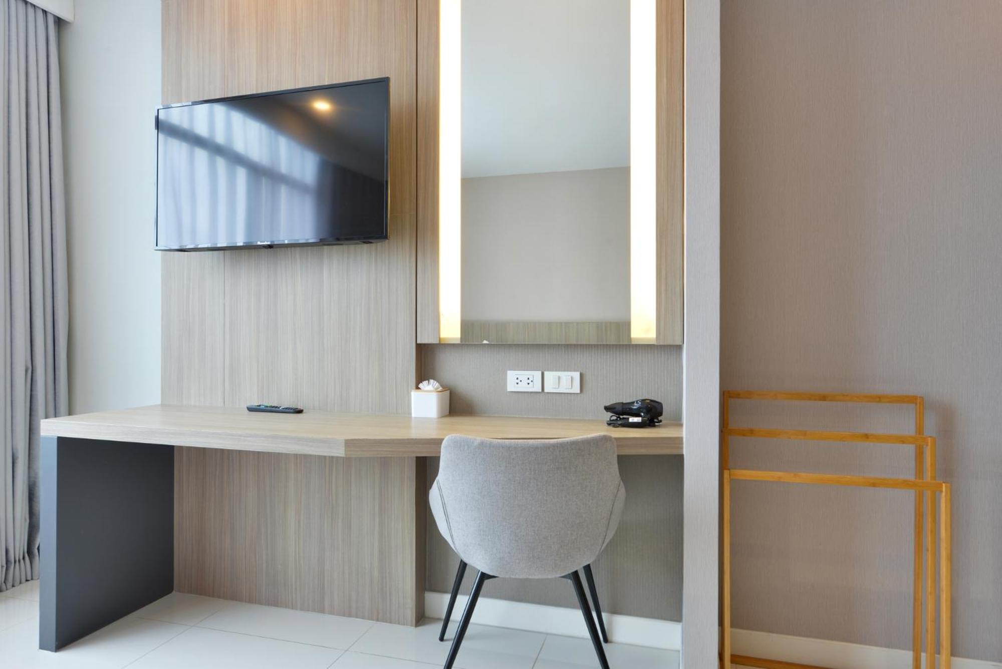 Superior King Room No Balcony