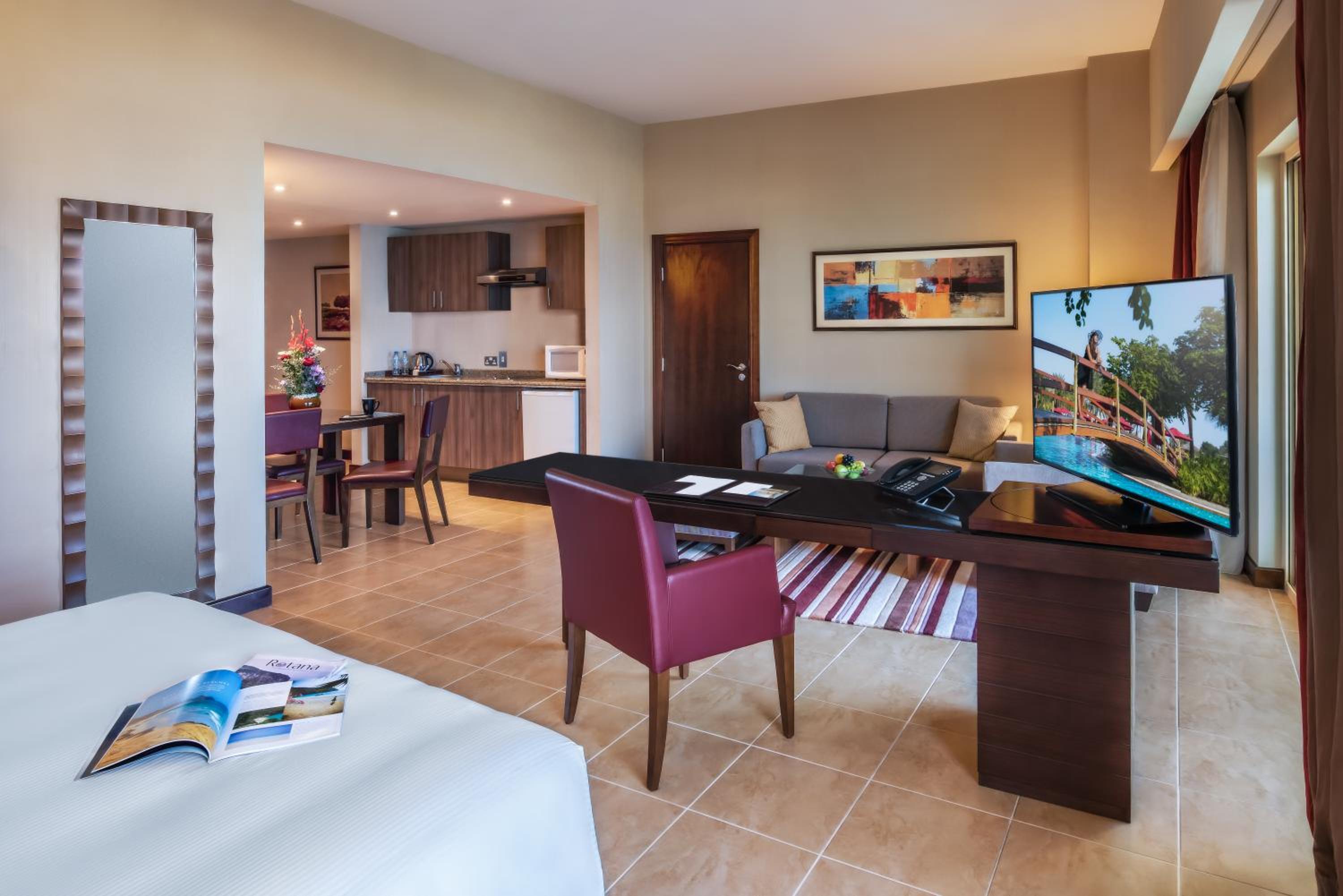 Sea View Studio with Balcony and Kitchenette