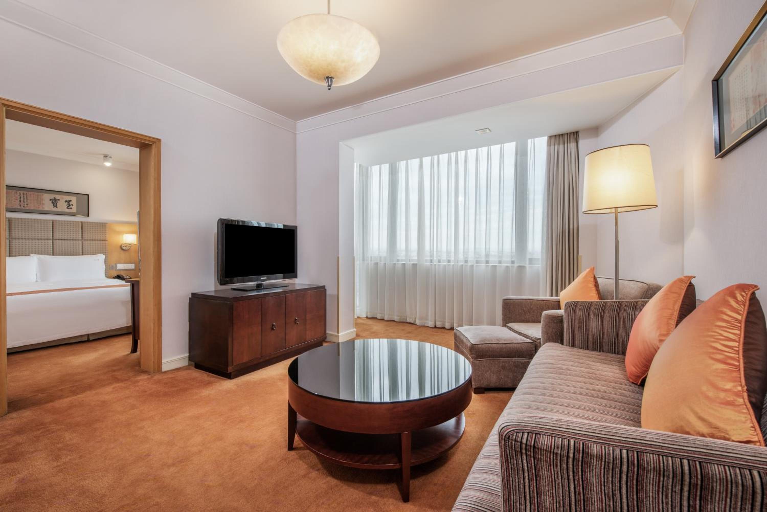 Two-Bedroom Suite with Executive Benefits