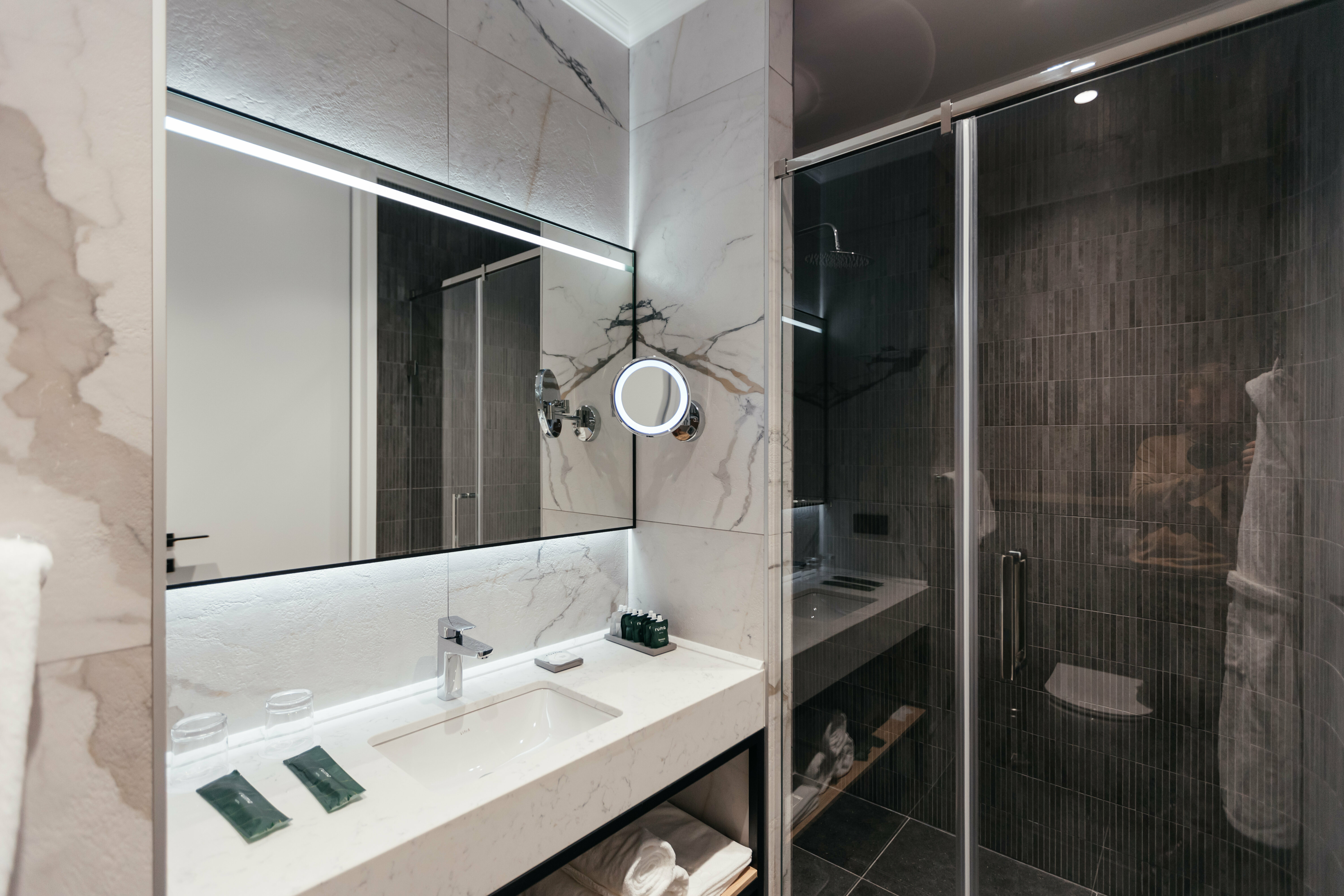 Джуниор Сюит "Три солнца"