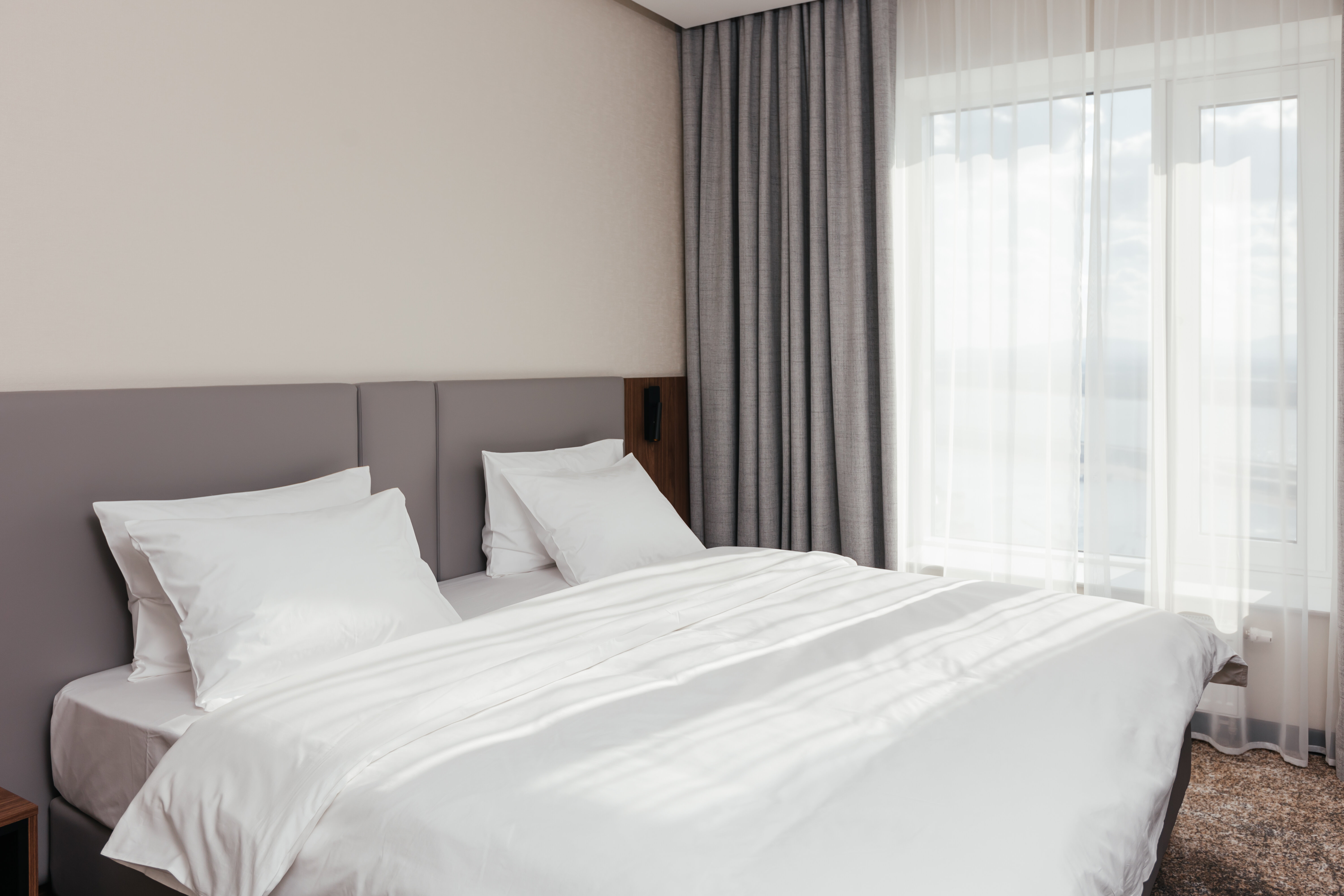 Стандарт двухместный с одной двуспальной кроватью