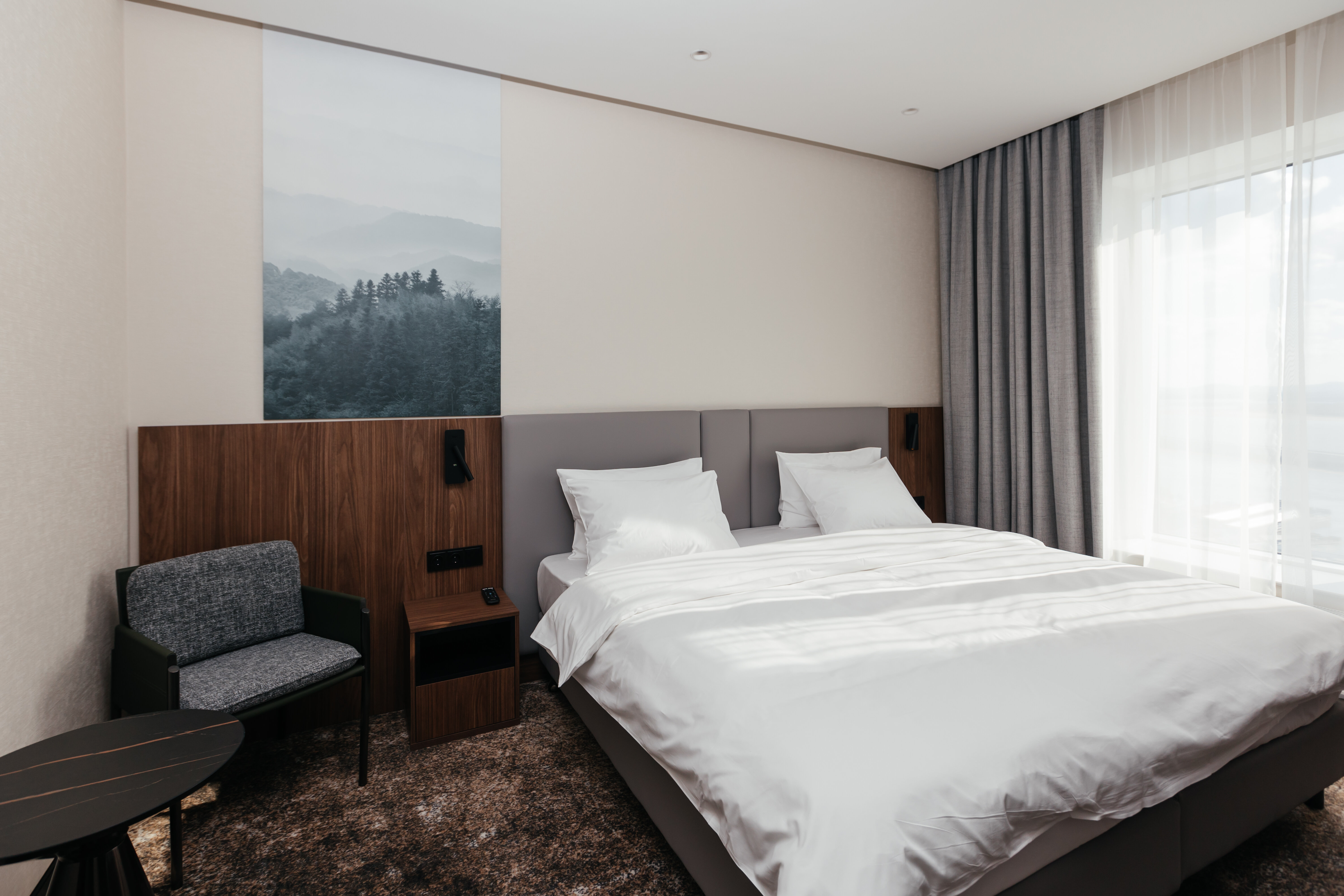 Стандарт двухместный с одной двуспальной кроватью