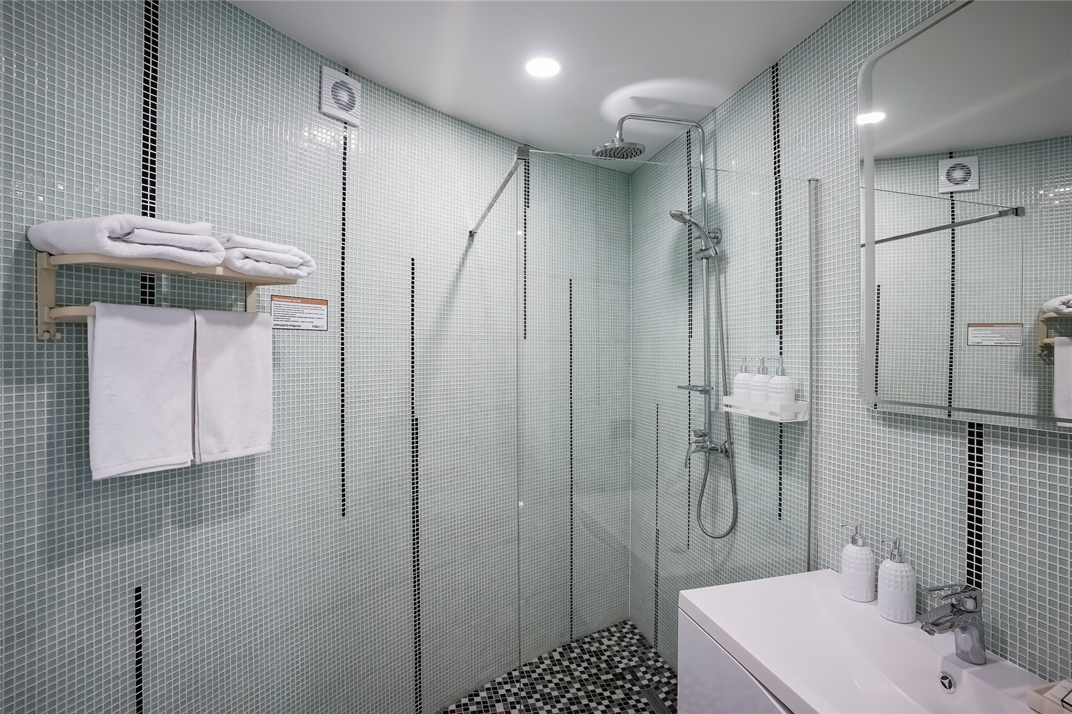 Семейный номер с террасой