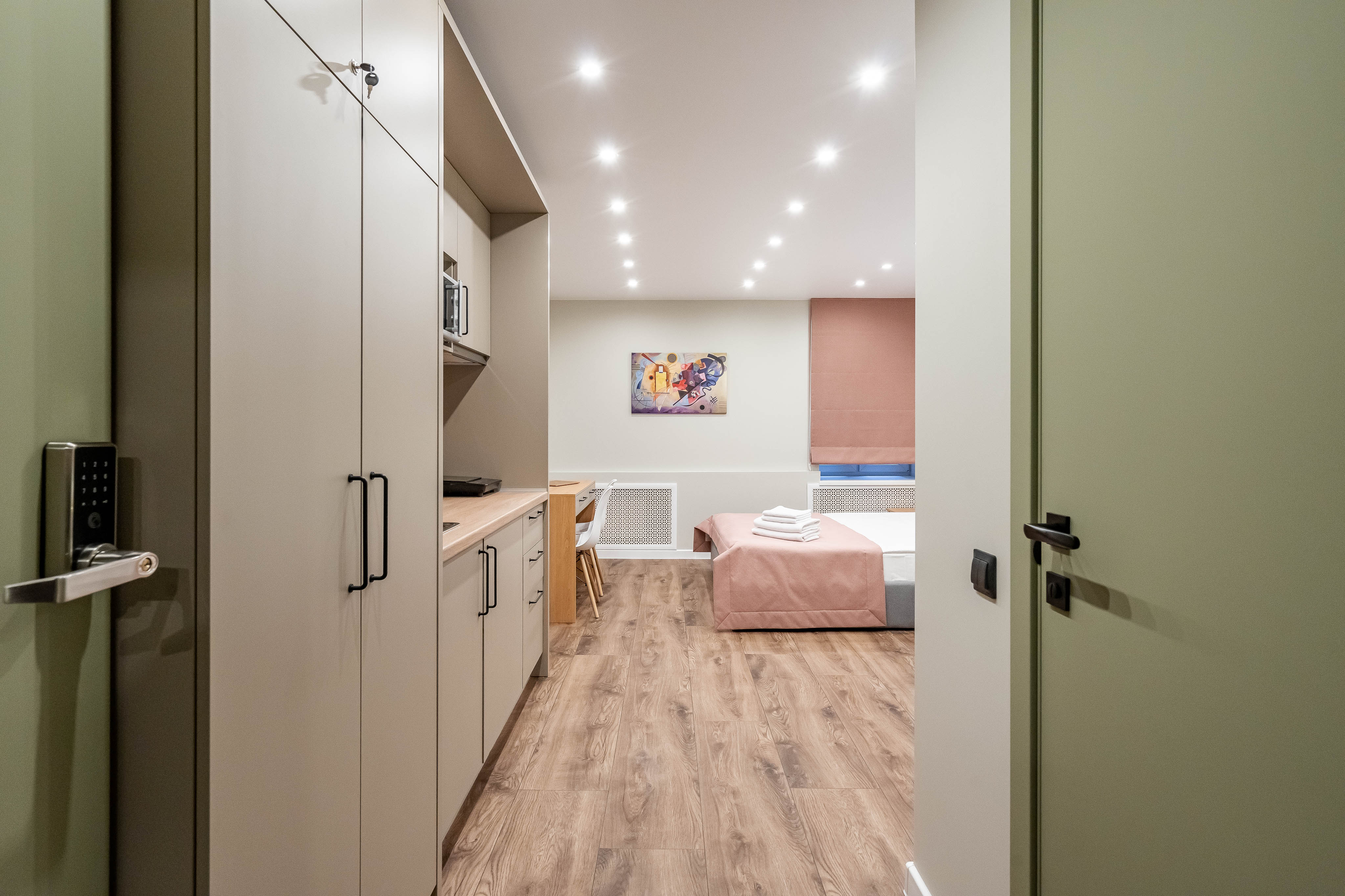 Номер с диваном или двумя креслами